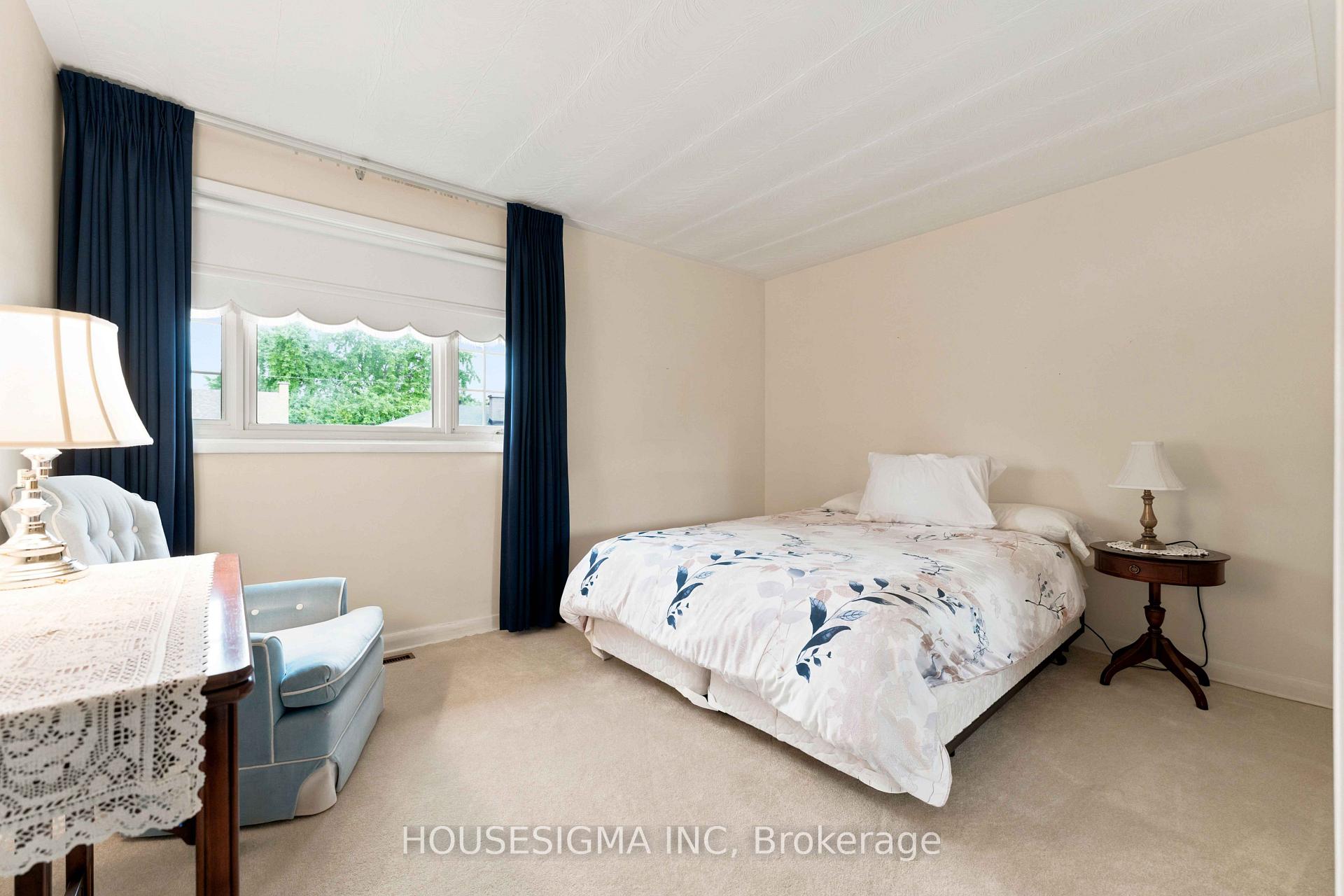 Photo 21 of 1347 R Avenue, Ottawa, Eastway Gardens/Industrial Park — HOMEH