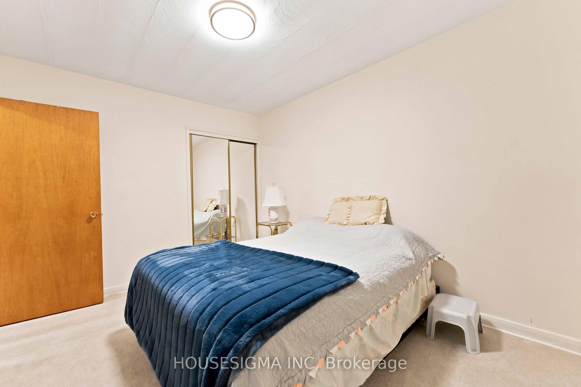 Photo 27 of 1347 R Avenue, Ottawa, Eastway Gardens/Industrial Park — HOMEH