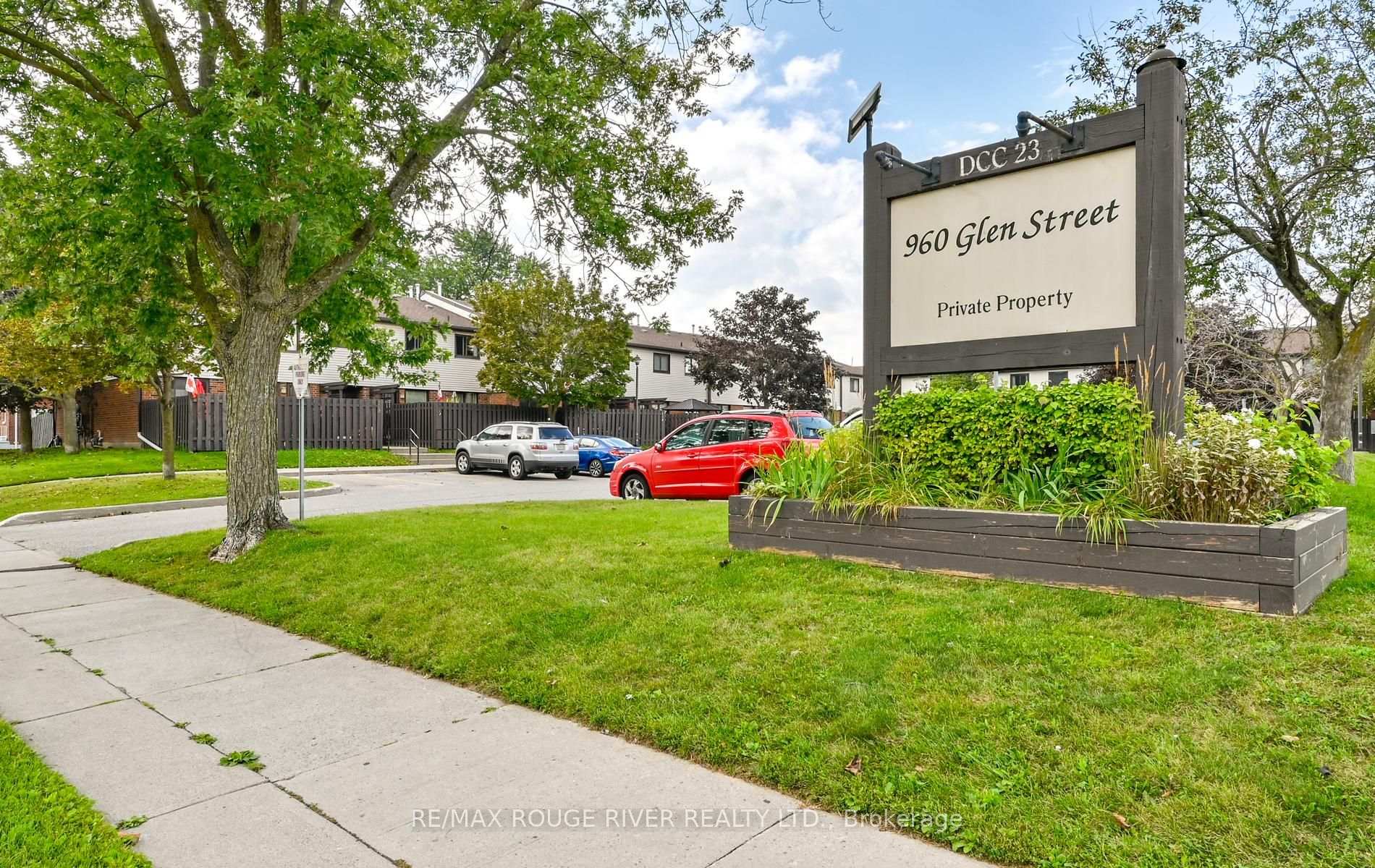 Front of Unit 72, 960 Glen Street