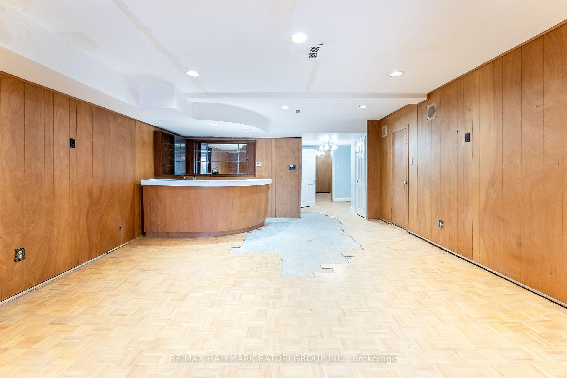 Photo 7 of 64 Prue Avenue, Toronto, Englemount-Lawrence — HOMEH