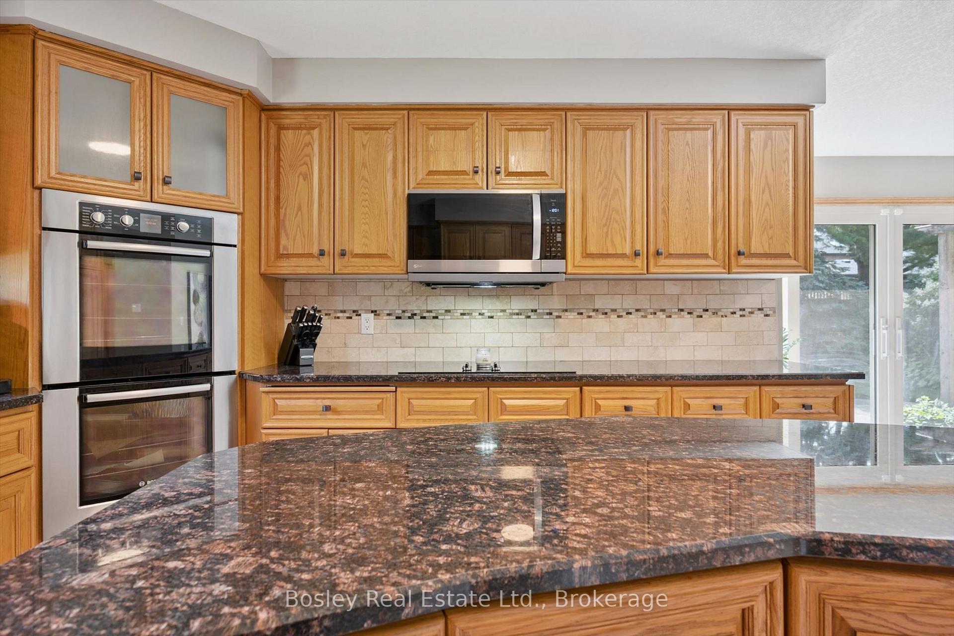 Photo 32 of 174 Dimson Avenue, Guelph, Kortright East — HOMEH