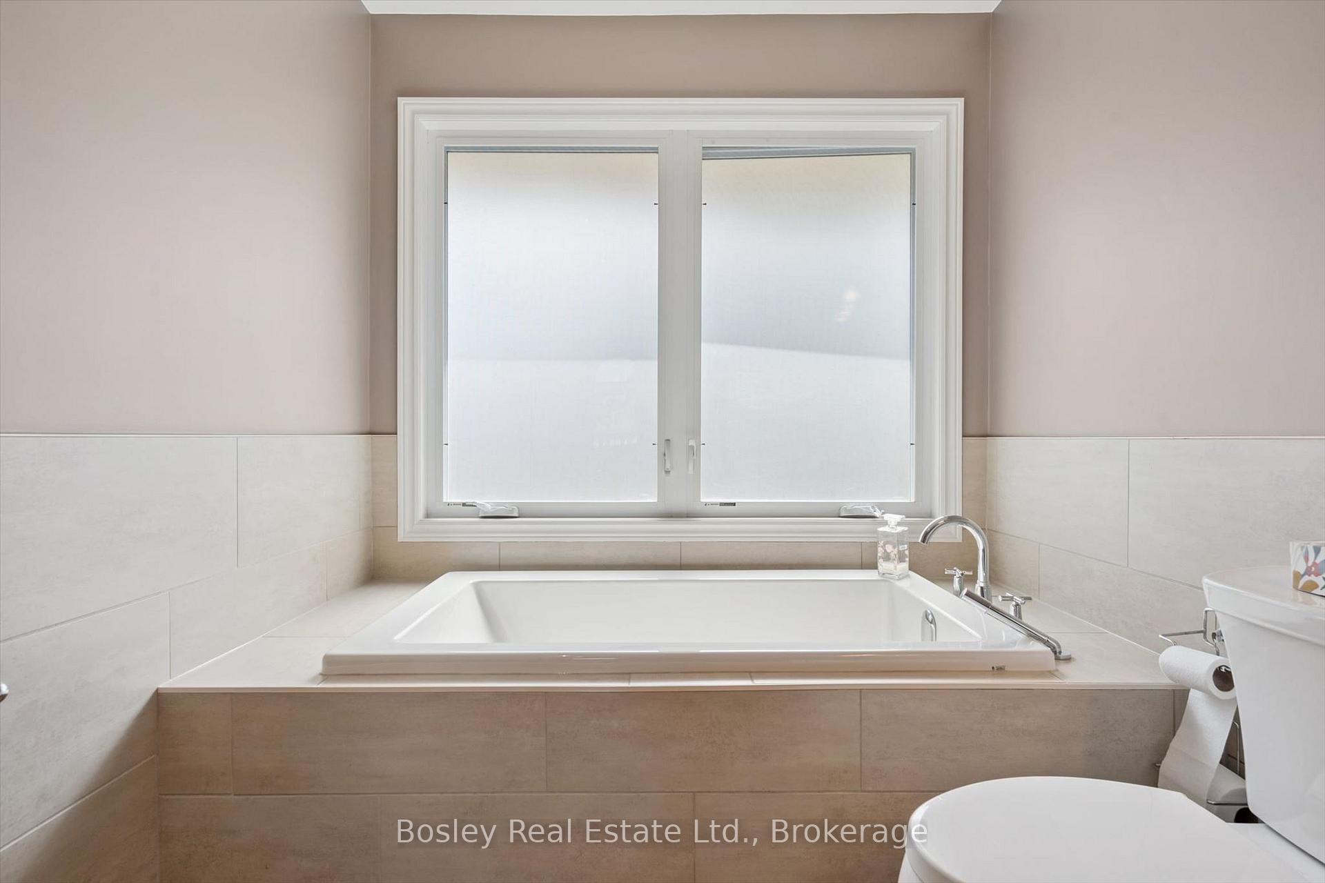 Photo 36 of 174 Dimson Avenue, Guelph, Kortright East — HOMEH
