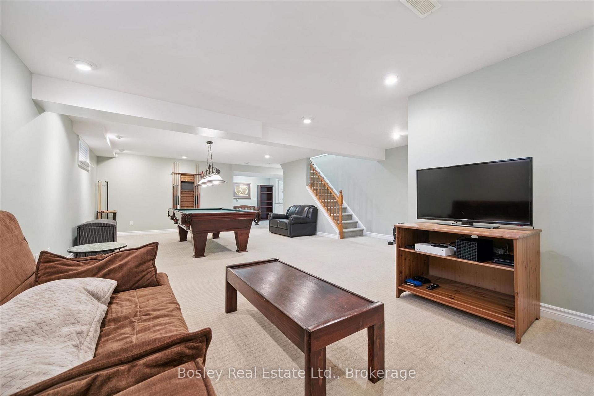 Photo 43 of 174 Dimson Avenue, Guelph, Kortright East — HOMEH