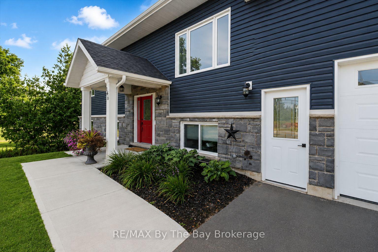 Photo 5 of 146 Mary Street, Clearview, Creemore — HOMEH