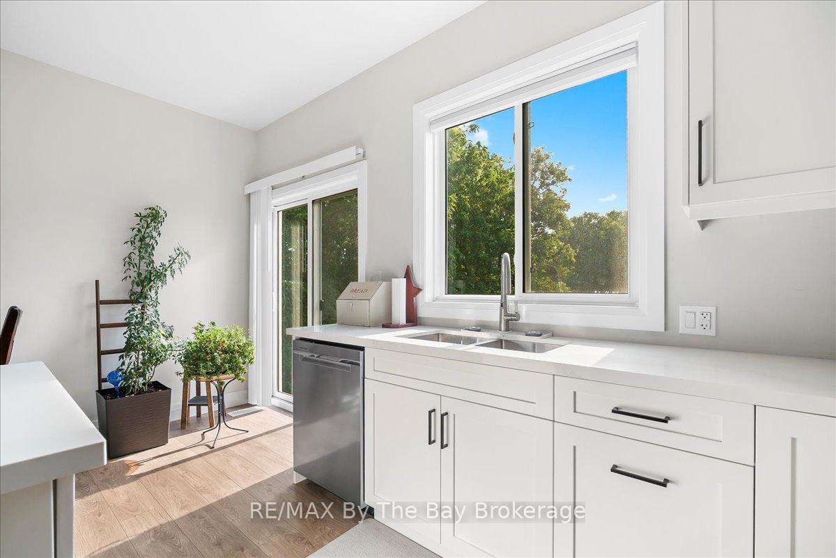 Photo 13 of 146 Mary Street, Clearview, Creemore — HOMEH