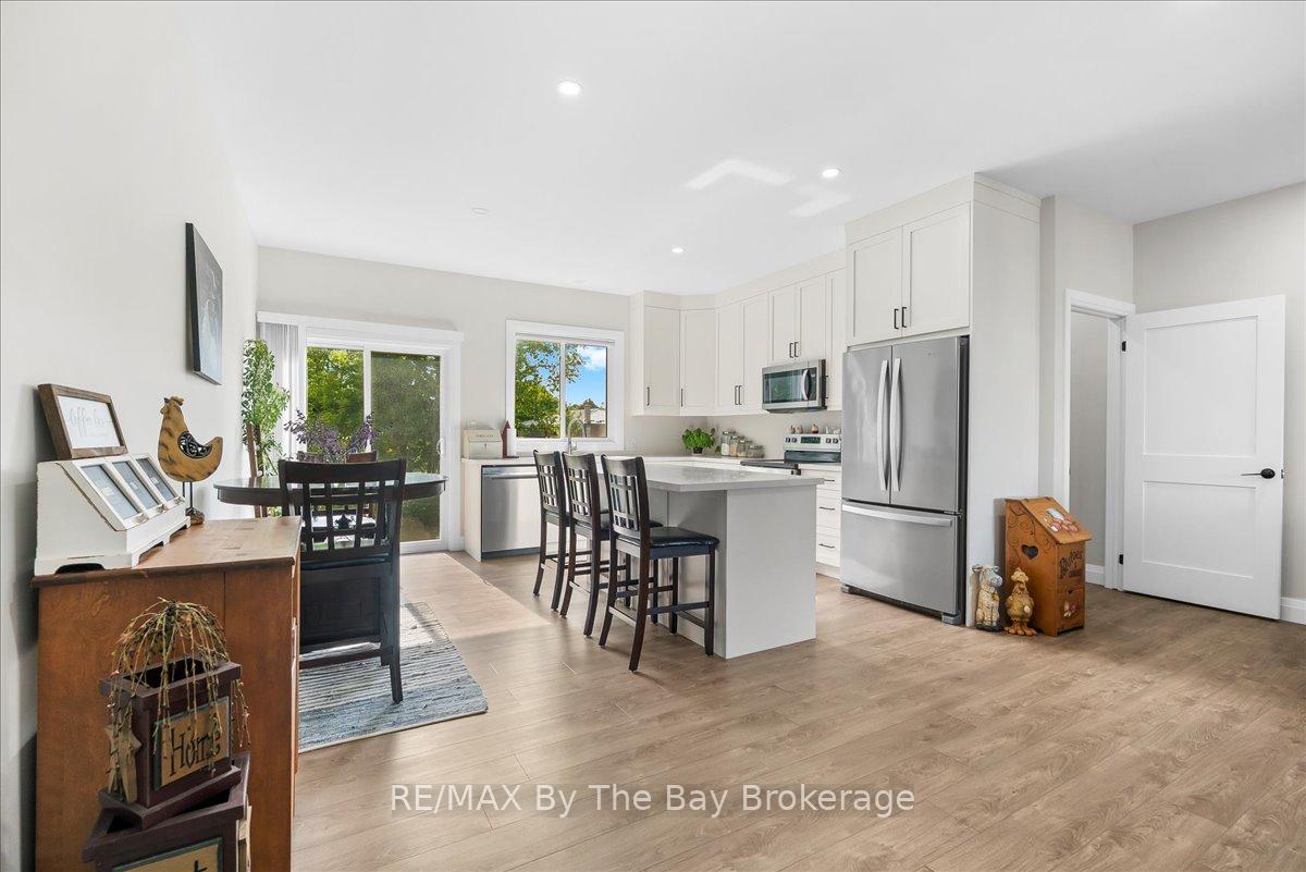 Photo 15 of 146 Mary Street, Clearview, Creemore — HOMEH