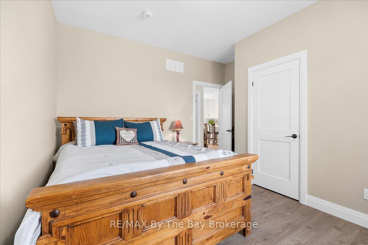 Photo 23 of 146 Mary Street, Clearview, Creemore — HOMEH