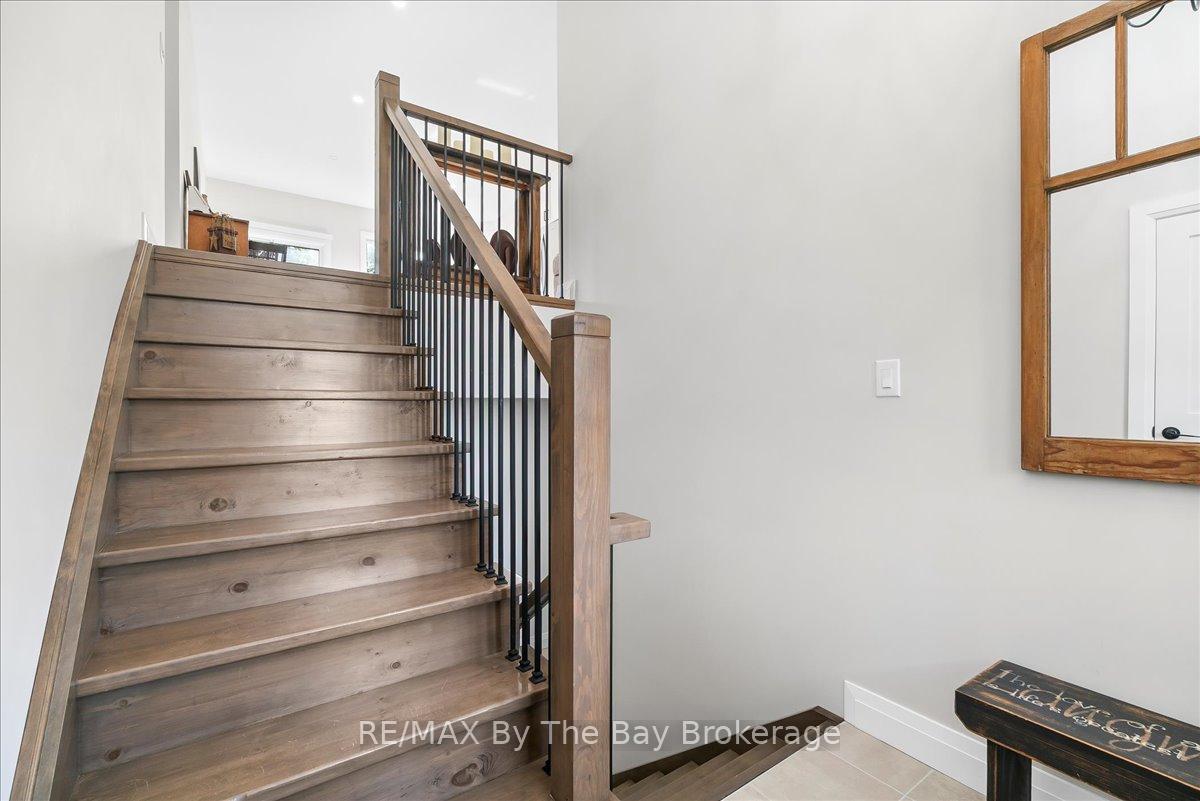 Photo 25 of 146 Mary Street, Clearview, Creemore — HOMEH