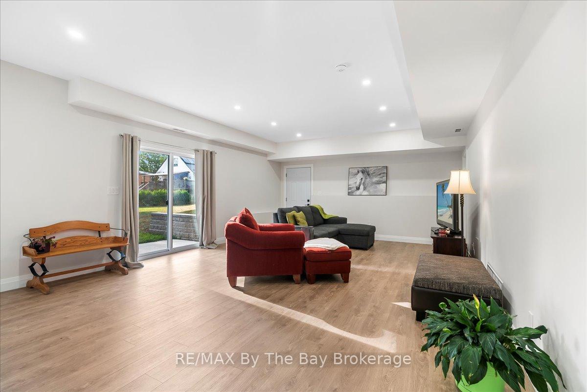 Photo 28 of 146 Mary Street, Clearview, Creemore — HOMEH