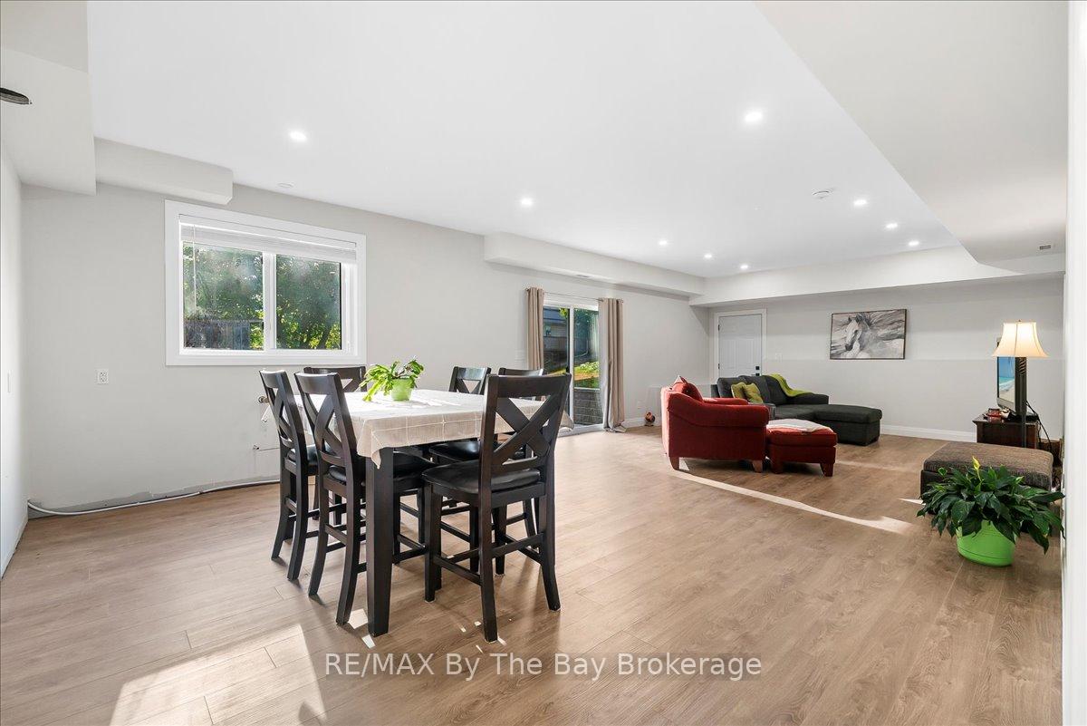 Photo 31 of 146 Mary Street, Clearview, Creemore — HOMEH