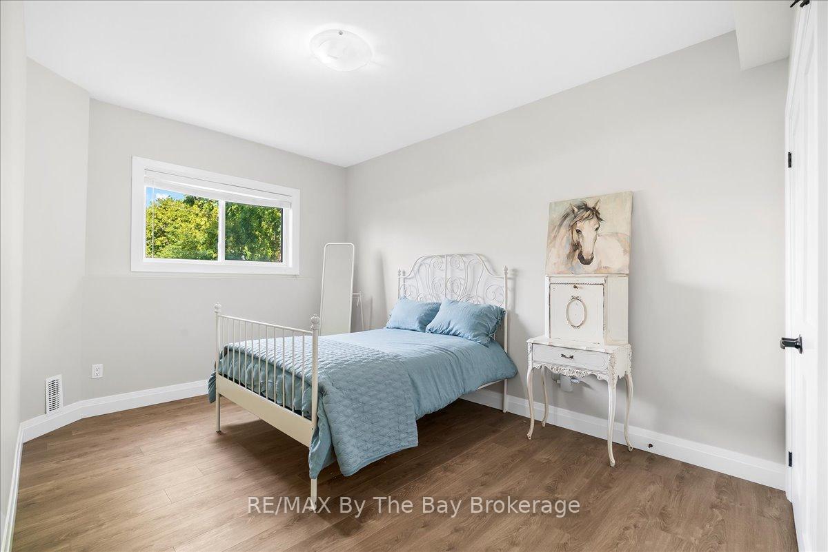 Photo 34 of 146 Mary Street, Clearview, Creemore — HOMEH