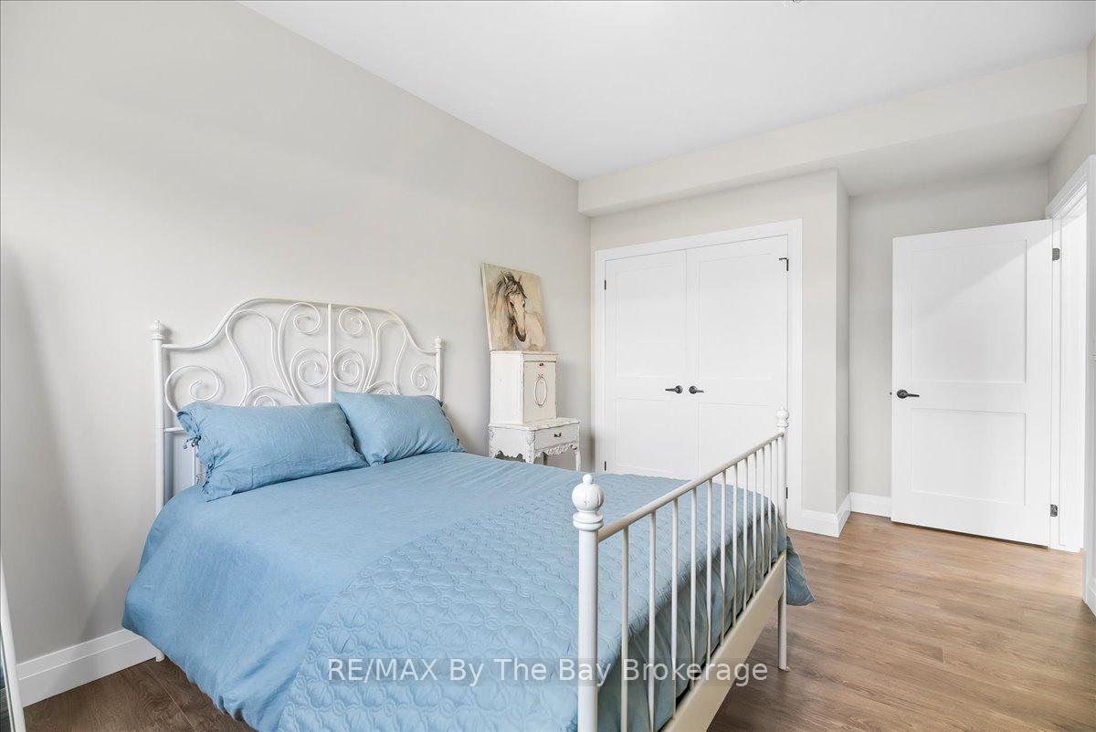 Photo 35 of 146 Mary Street, Clearview, Creemore — HOMEH