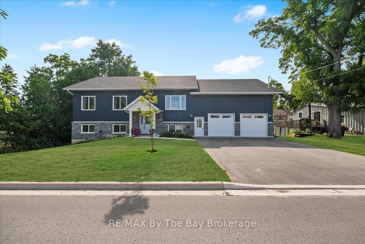 Photo 41 of 146 Mary Street, Clearview, Creemore — HOMEH