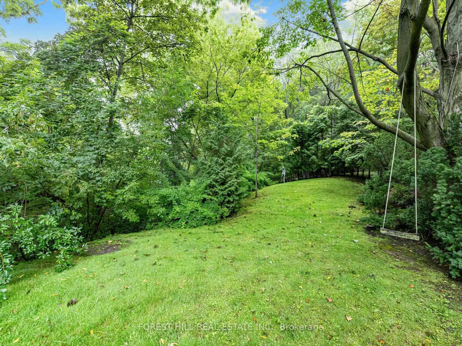 Photo 22 of 55 Strathearn Boulevard, Toronto, Forest Hill South — HOMEH