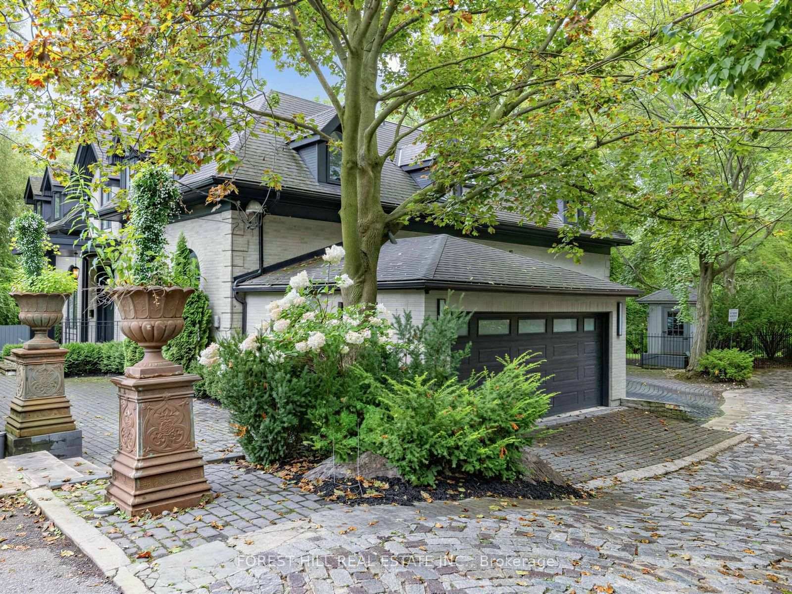 Photo 50 of 55 Strathearn Boulevard, Toronto, Forest Hill South — HOMEH