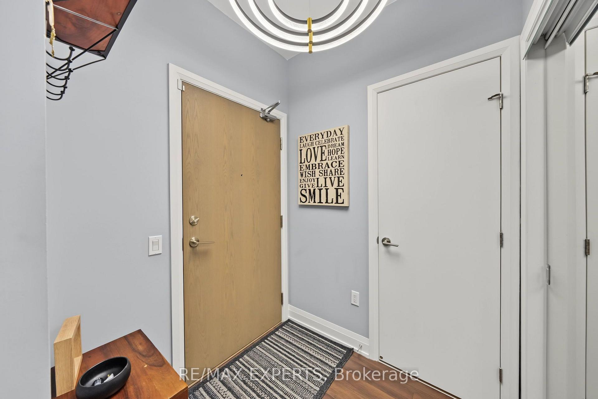 Photo 3 of Unit 117, 4800 Highway 7, Vaughan, East Woodbridge — HOMEH