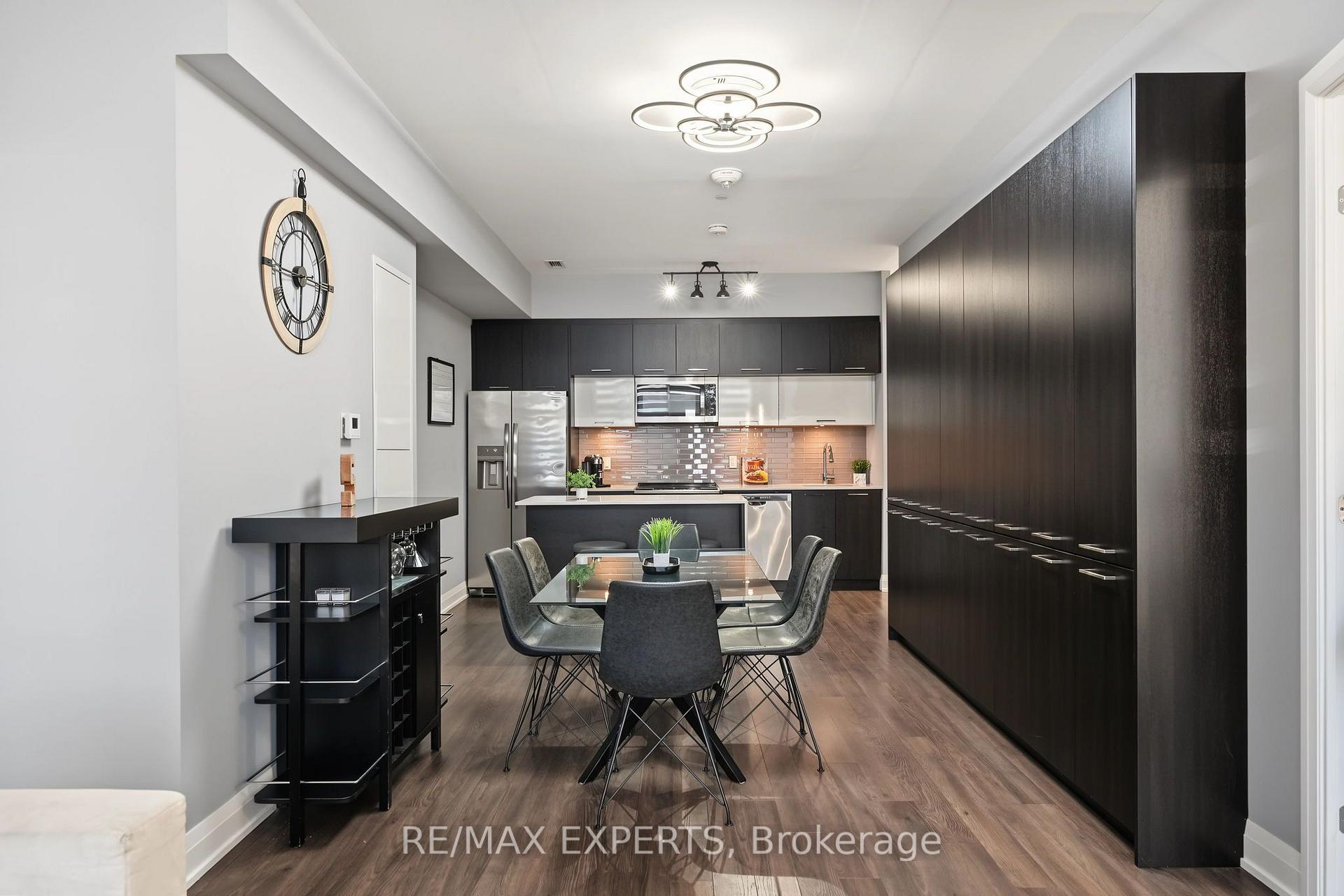 Photo 11 of Unit 117, 4800 Highway 7, Vaughan, East Woodbridge — HOMEH