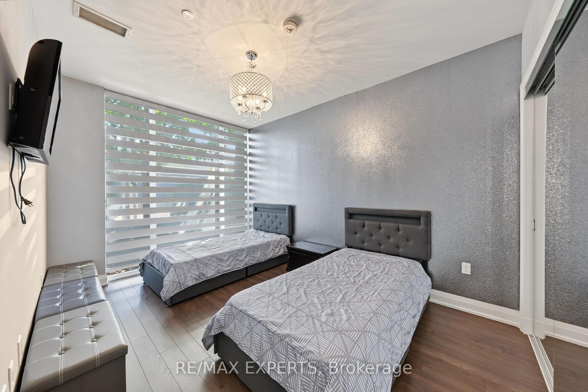 Photo 17 of Unit 117, 4800 Highway 7, Vaughan, East Woodbridge — HOMEH