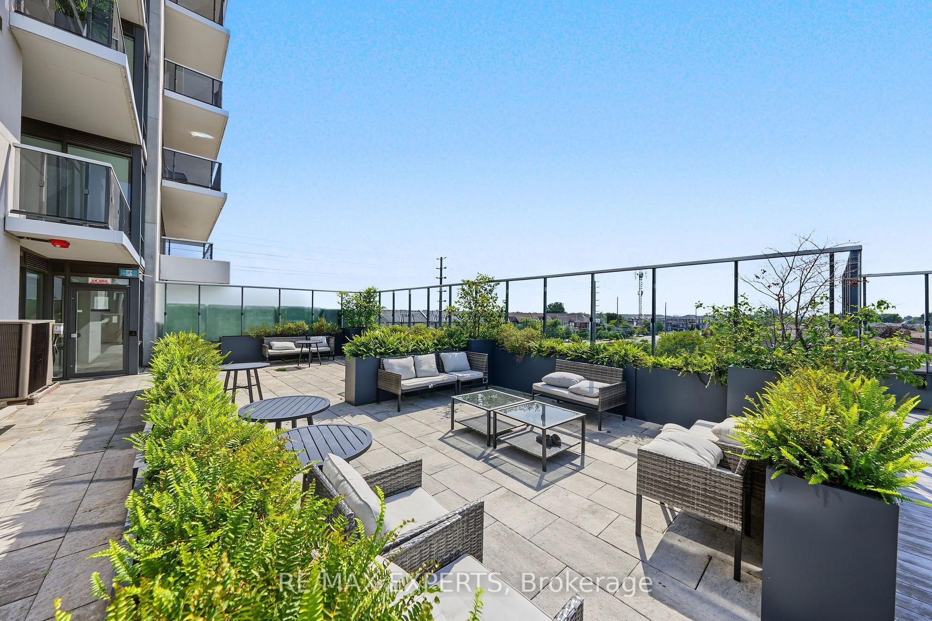 Photo 30 of Unit 117, 4800 Highway 7, Vaughan, East Woodbridge — HOMEH