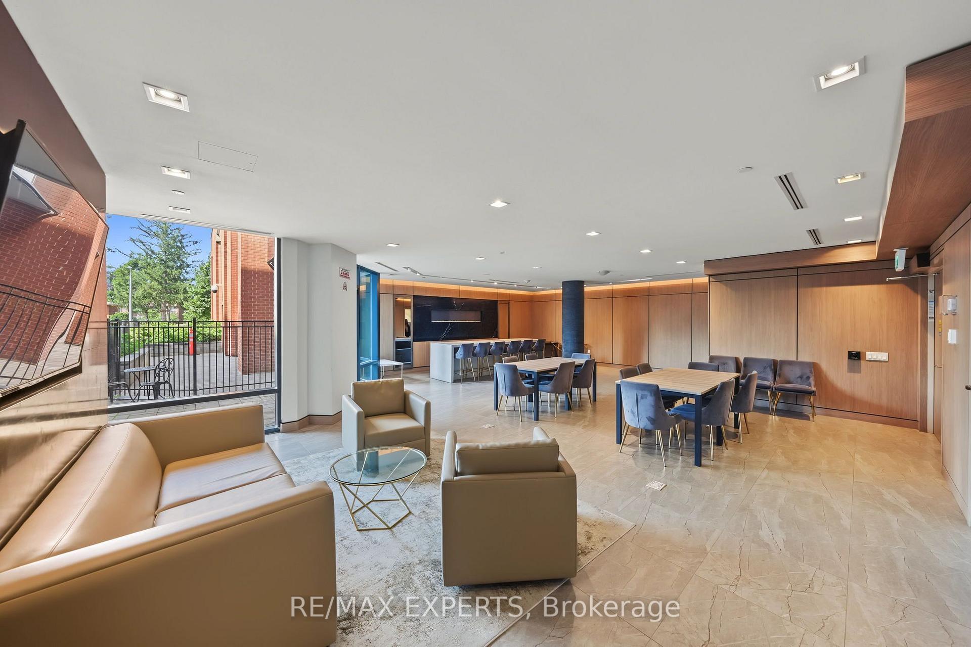 Photo 32 of Unit 117, 4800 Highway 7, Vaughan, East Woodbridge — HOMEH