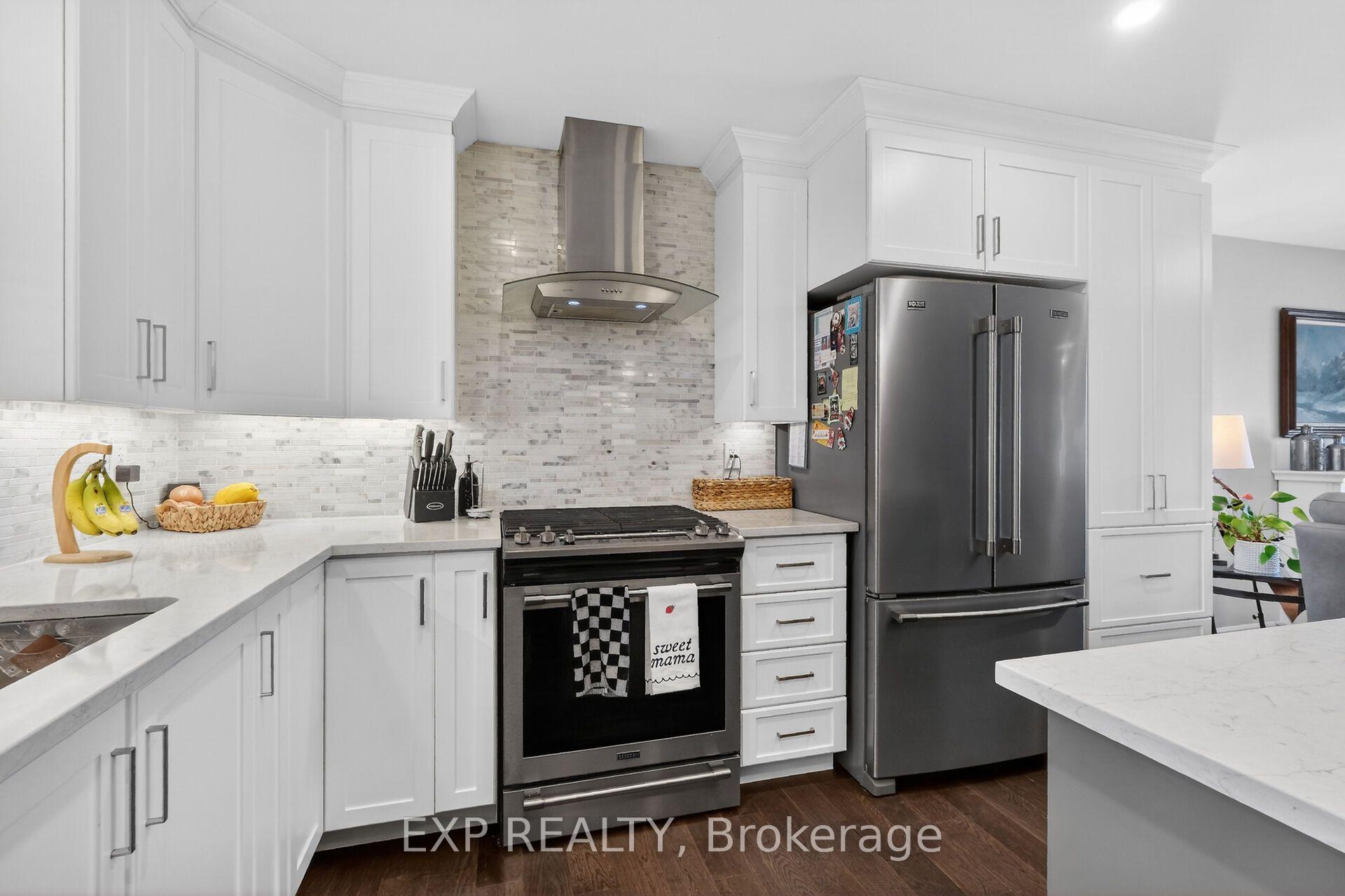 Photo 14 of 450 Central Park Boulevard, Russell, Village of Russell — HOMEH
