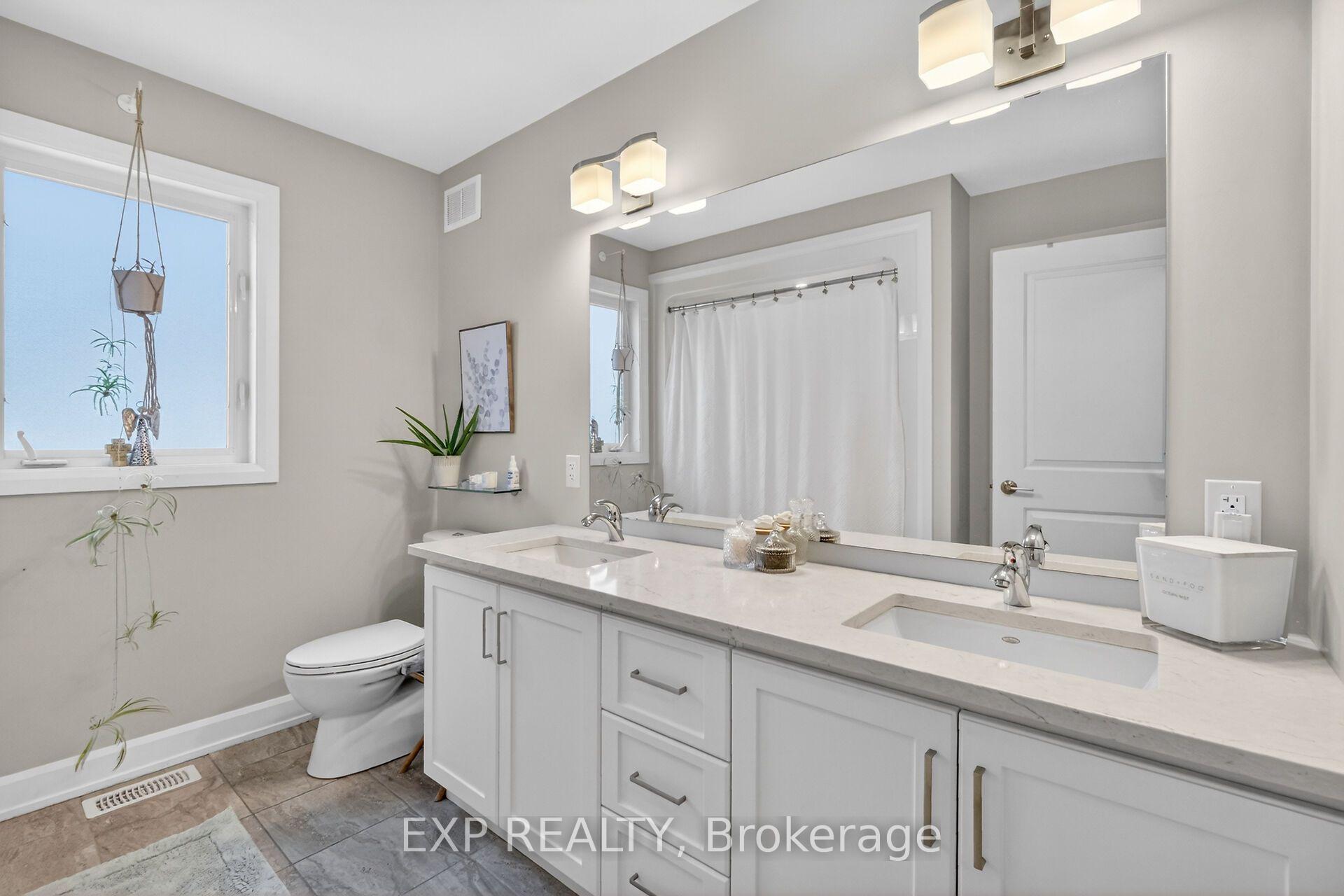 Photo 21 of 450 Central Park Boulevard, Russell, Village of Russell — HOMEH