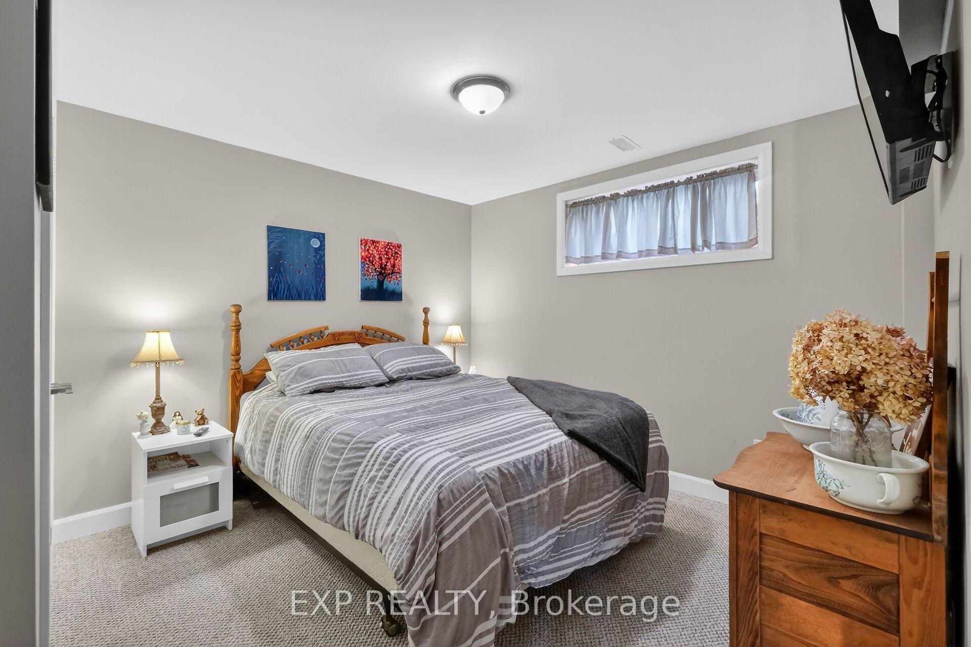 Photo 32 of 450 Central Park Boulevard, Russell, Village of Russell — HOMEH