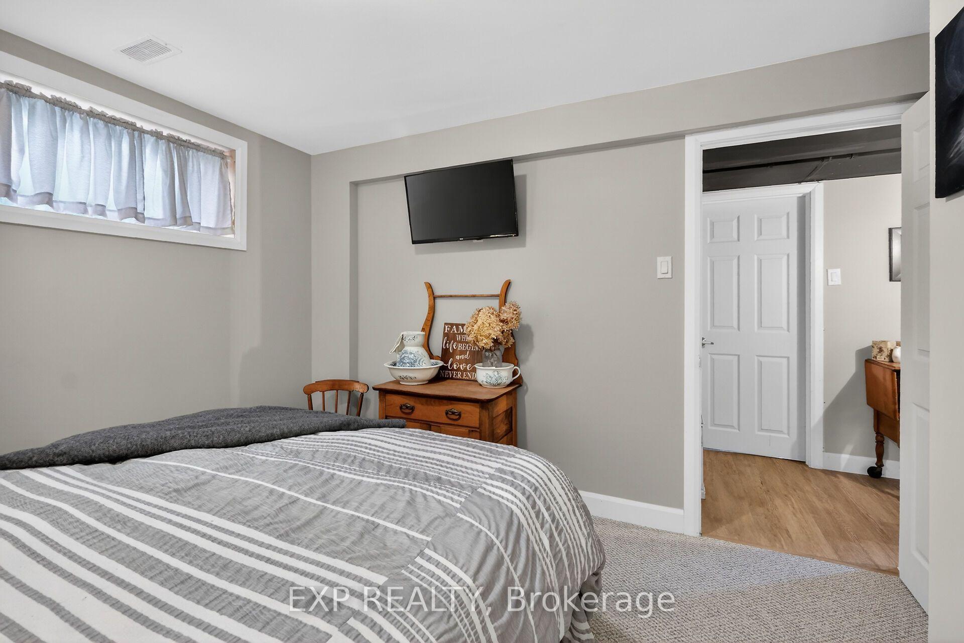 Photo 33 of 450 Central Park Boulevard, Russell, Village of Russell — HOMEH