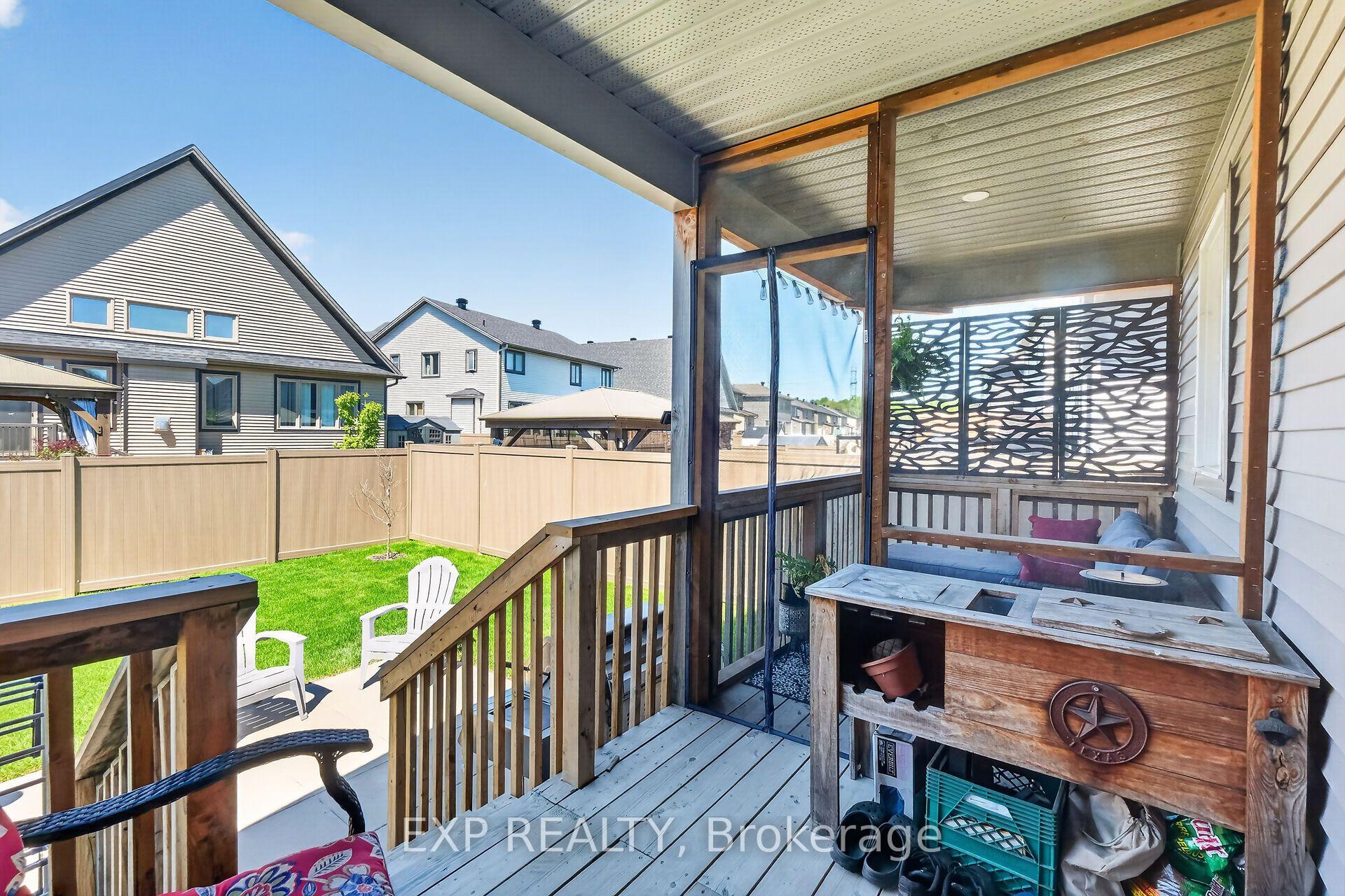 Photo 41 of 450 Central Park Boulevard, Russell, Village of Russell — HOMEH