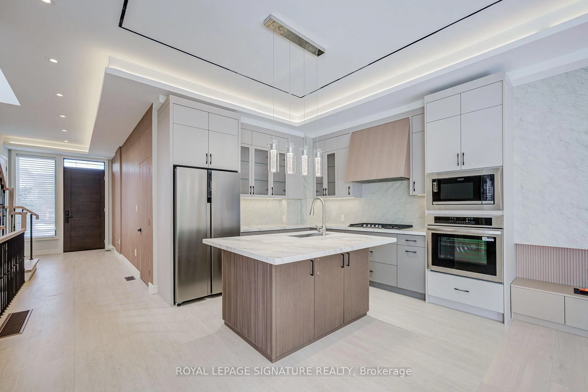 Photo 15 of 876 Atwater Avenue, Mississauga, Lakeview — HOMEH