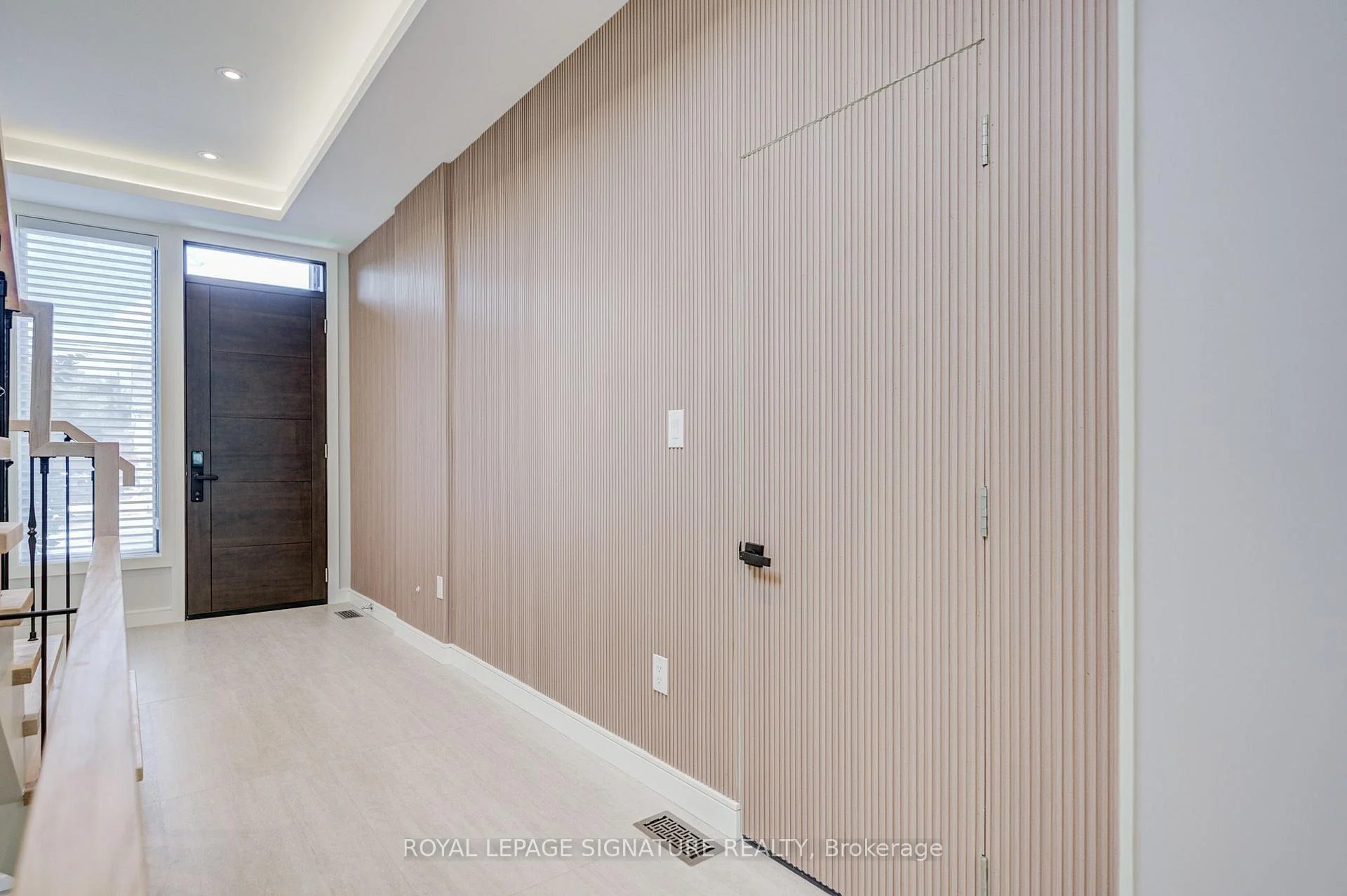 Photo 21 of 876 Atwater Avenue, Mississauga, Lakeview — HOMEH
