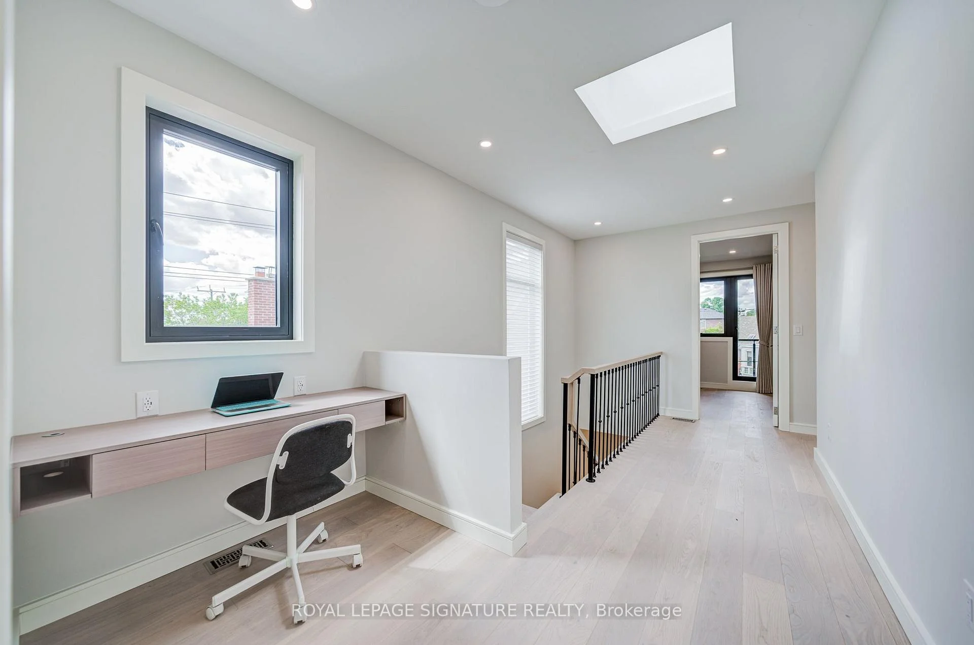 Photo 25 of 876 Atwater Avenue, Mississauga, Lakeview — HOMEH
