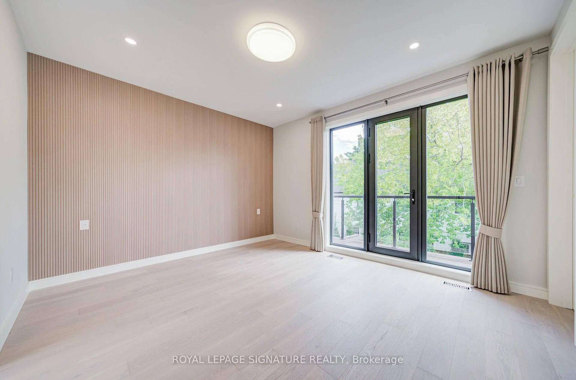 Photo 27 of 876 Atwater Avenue, Mississauga, Lakeview — HOMEH