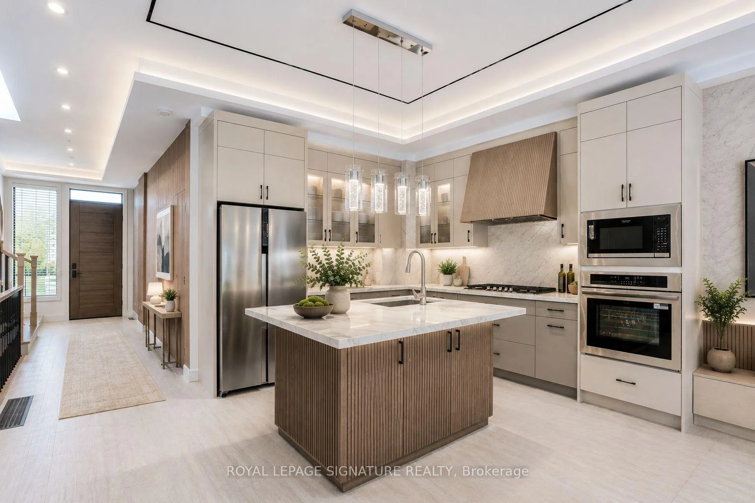 Photo 14 of 876 Atwater Avenue, Mississauga, Lakeview — HOMEH