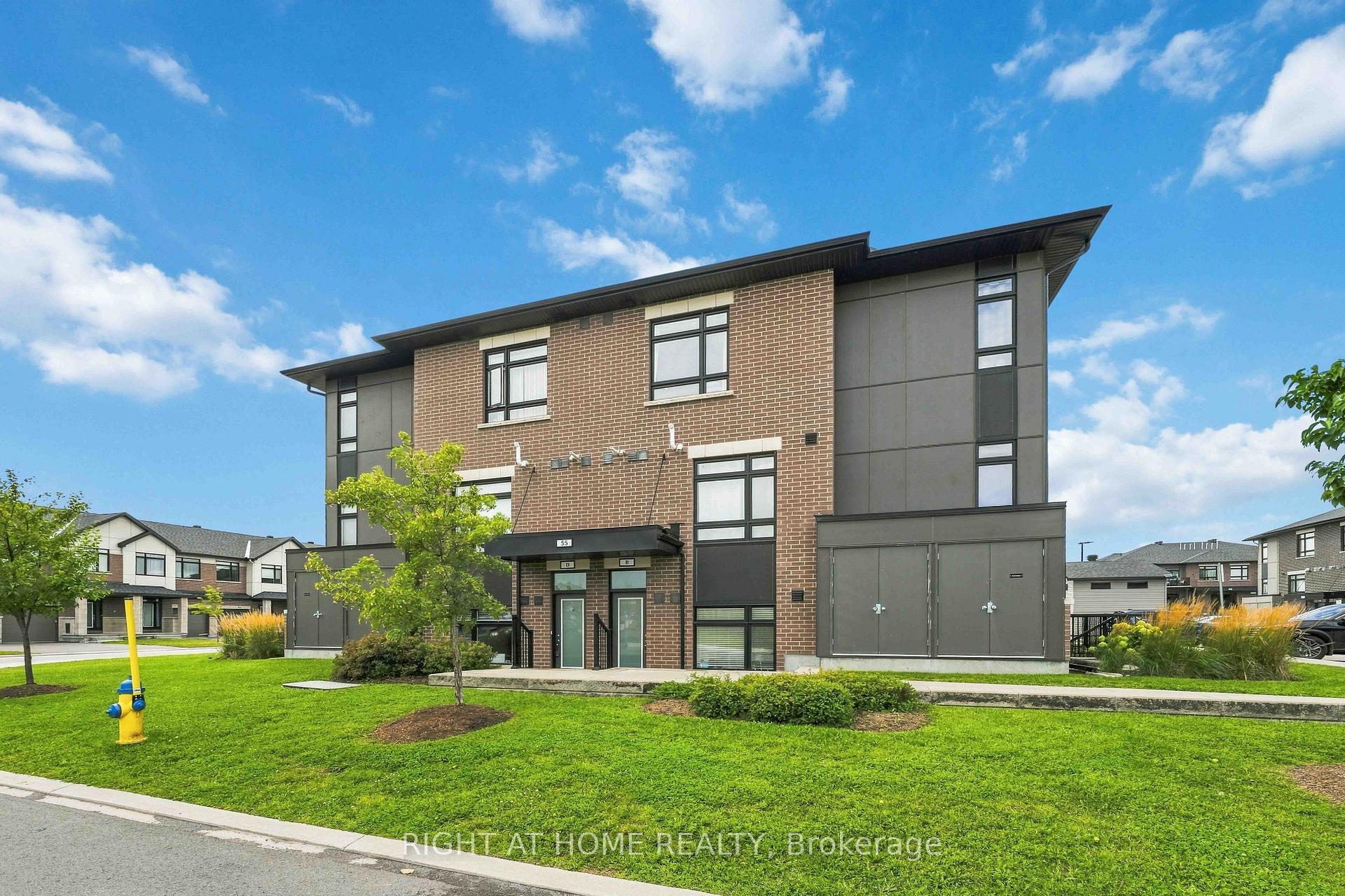 Photo 2 of Unit D, 55 Overberg Way, Ottawa, Kanata - Emerald Meadows/Trailwest — HOMEH