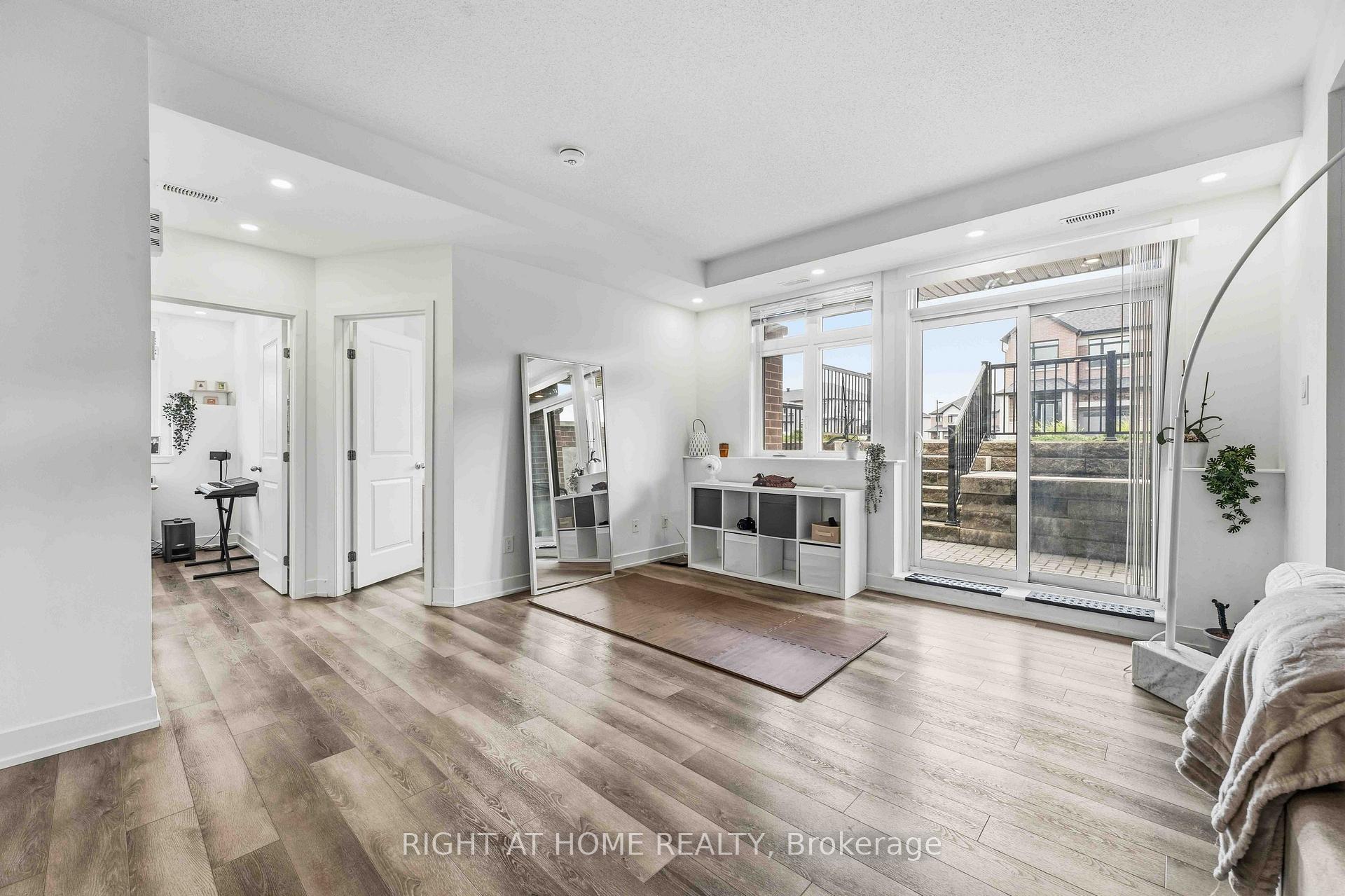 Photo 7 of Unit D, 55 Overberg Way, Ottawa, Kanata - Emerald Meadows/Trailwest — HOMEH