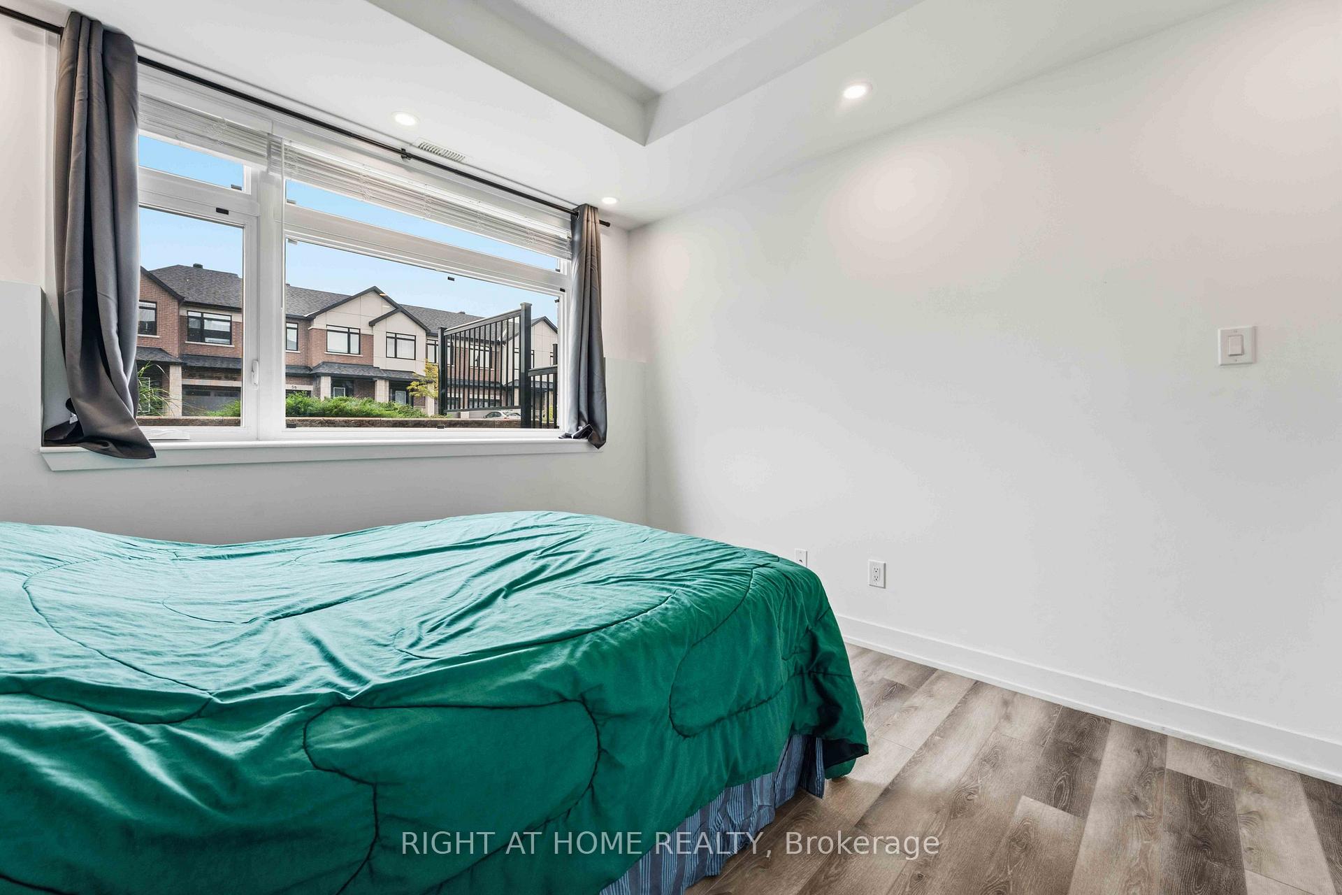 Photo 21 of Unit D, 55 Overberg Way, Ottawa, Kanata - Emerald Meadows/Trailwest — HOMEH