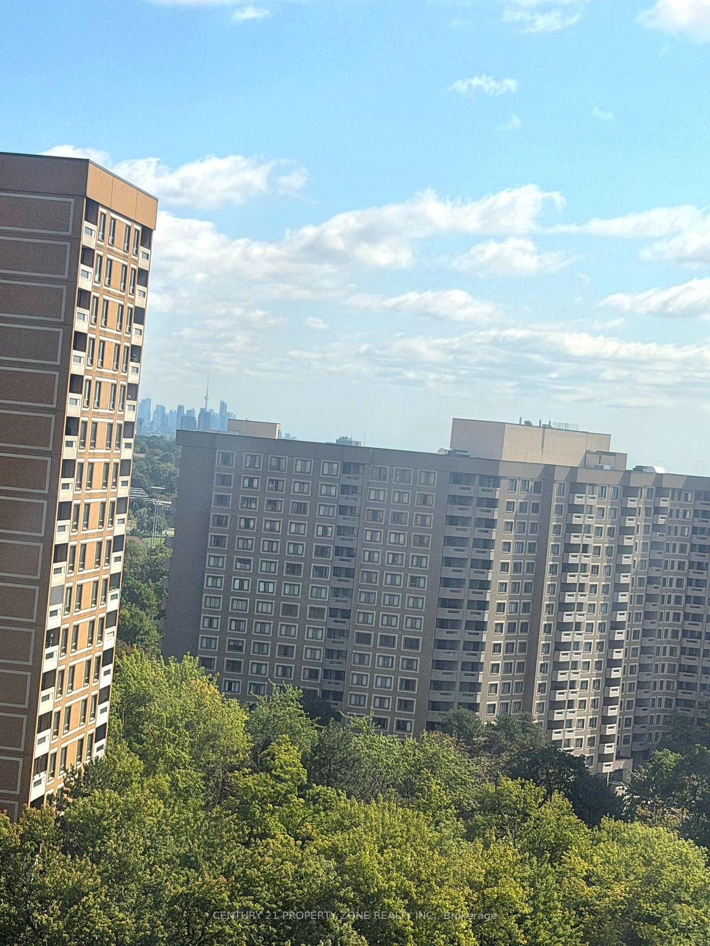 Photo 2 of Unit 1501, 3700 Kaneff Crescent, Mississauga, Mississauga Valleys — HOMEH
