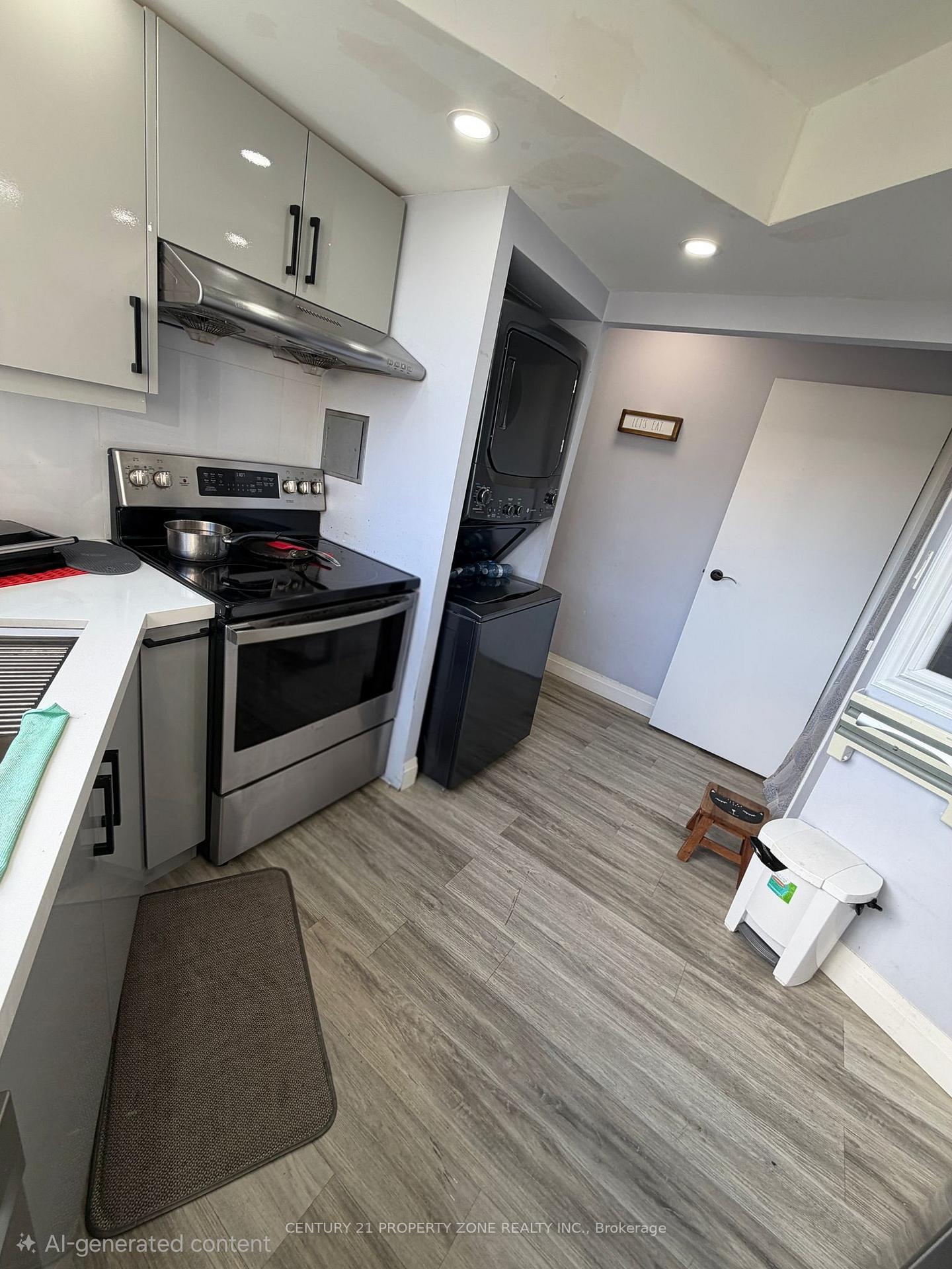 Photo 3 of Unit 1501, 3700 Kaneff Crescent, Mississauga, Mississauga Valleys — HOMEH