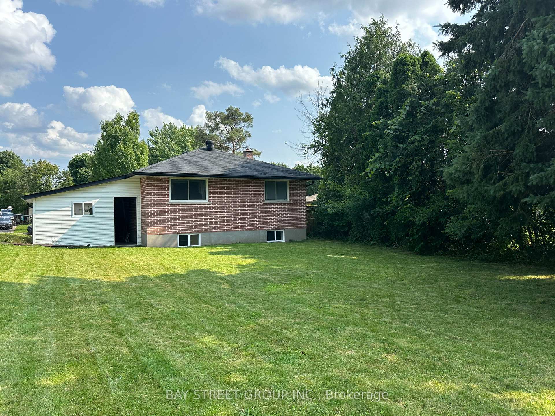 Photo 17 of 180 Rose Street, Barrie, Wellington — HOMEH