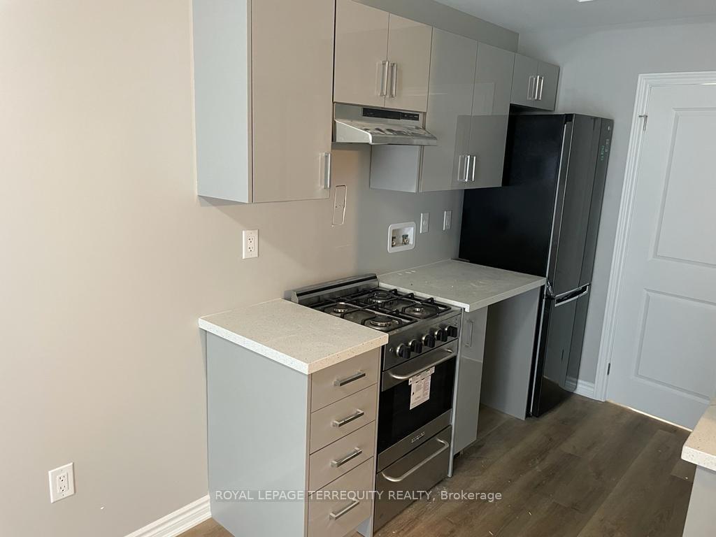 Photo 3 of Unit 3, 646 Lansdowne Avenue, Toronto, Little Portugal — HOMEH
