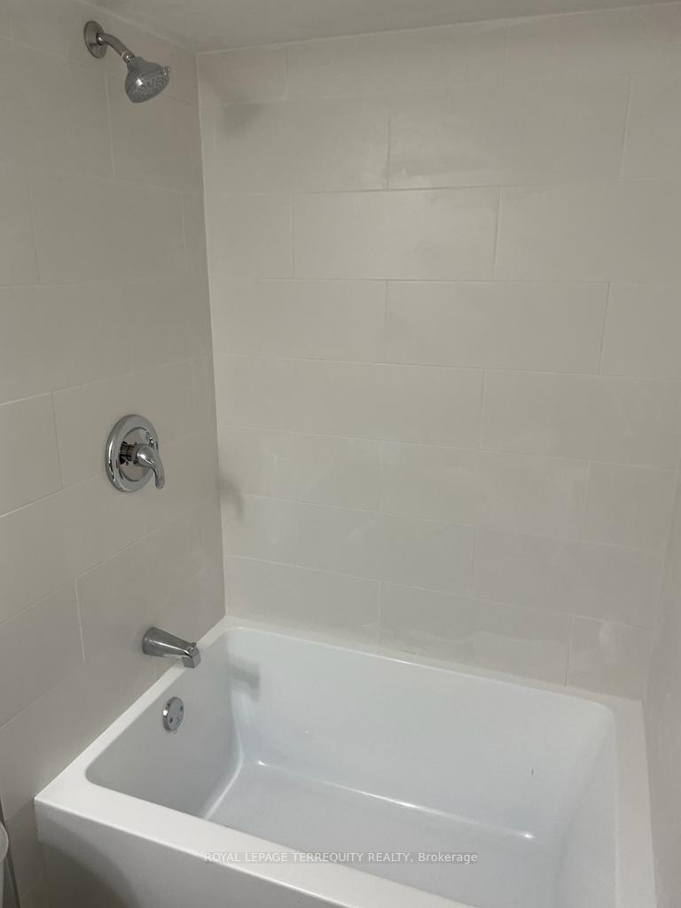 Photo 15 of Unit 3, 646 Lansdowne Avenue, Toronto, Little Portugal — HOMEH