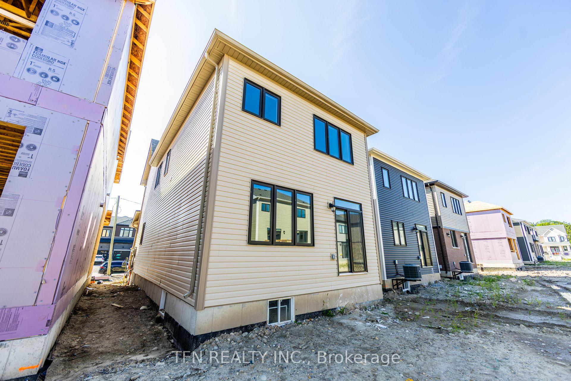 Photo 13 of 385 Starlight Avenue, Woolwich, Breslau — HOMEH