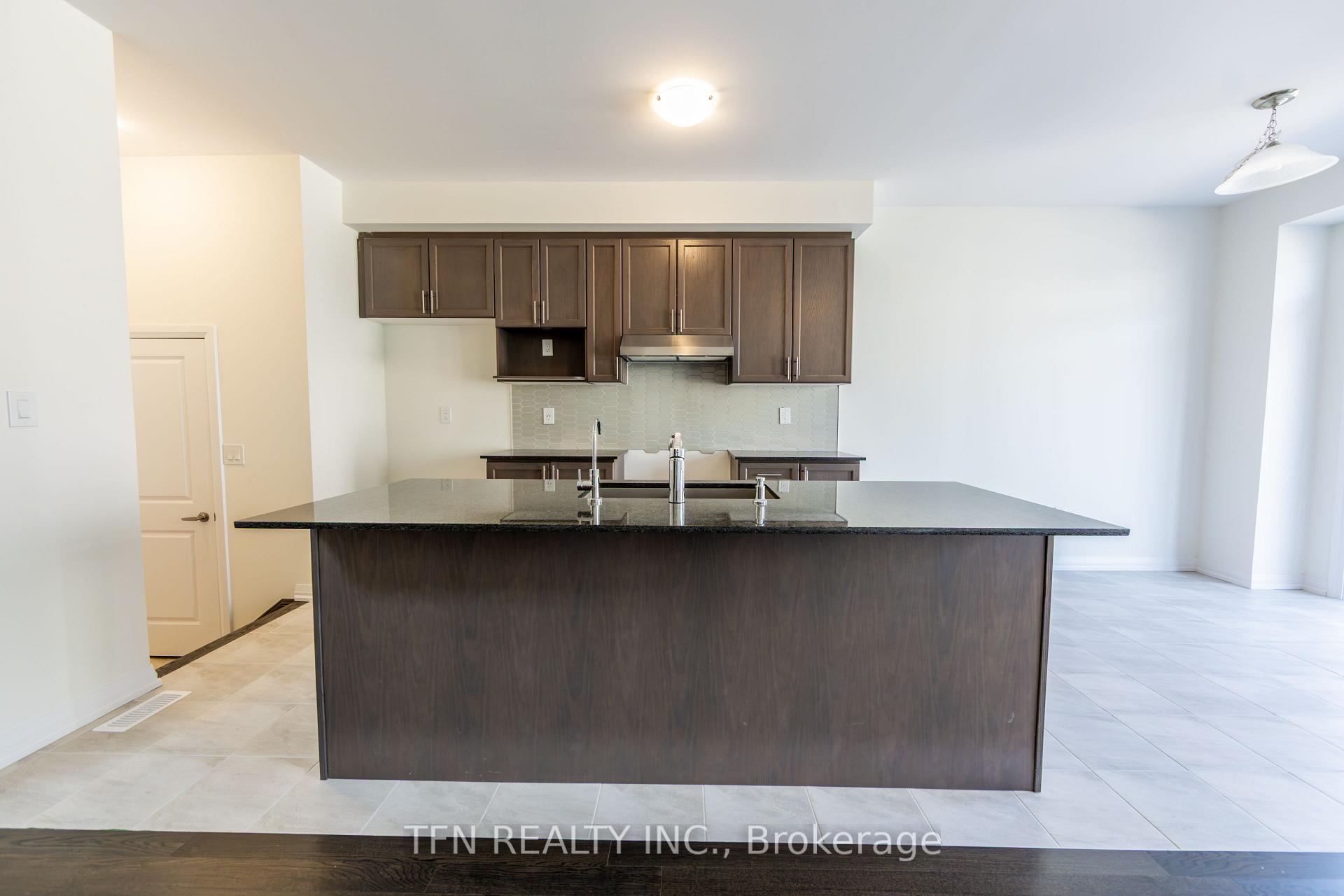 Photo 21 of 385 Starlight Avenue, Woolwich, Breslau — HOMEH