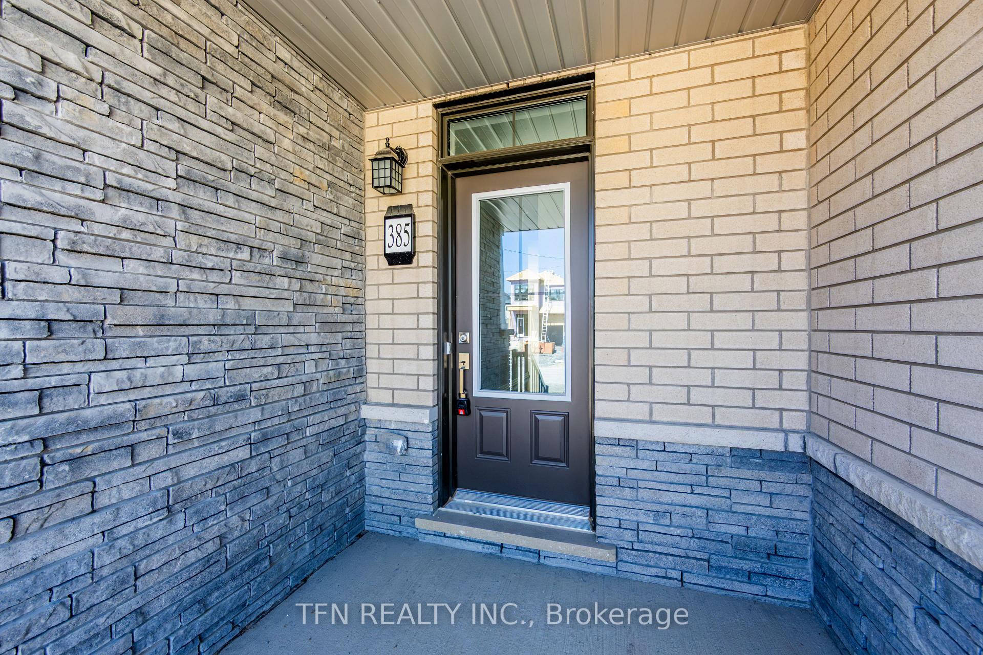 Photo 12 of 385 Starlight Avenue, Woolwich, Breslau — HOMEH