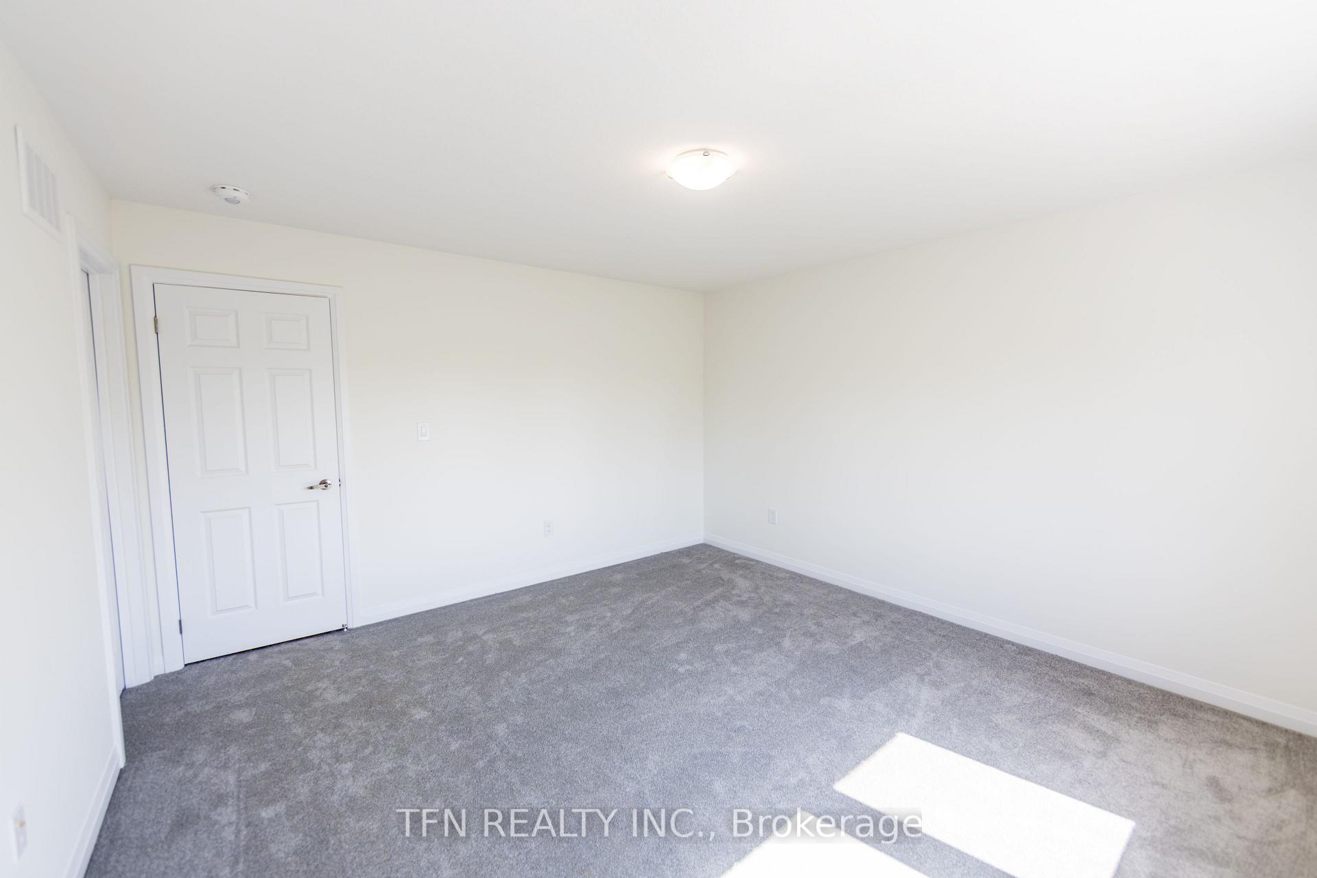 Photo 72 of 385 Starlight Avenue, Woolwich, Breslau — HOMEH