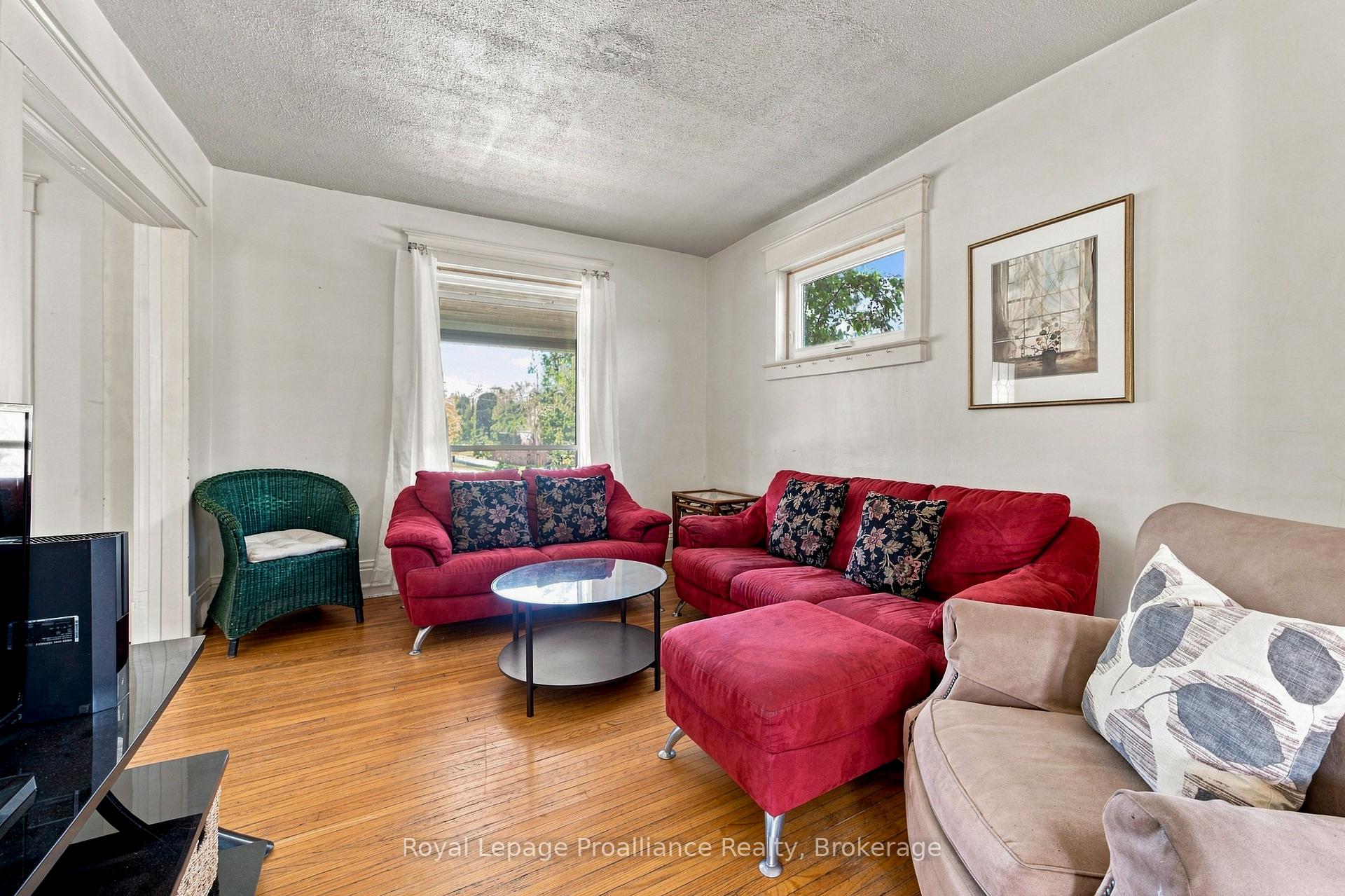Photo 9 of 135 Mcgill Street, Quinte West, Trenton Ward — HOMEH