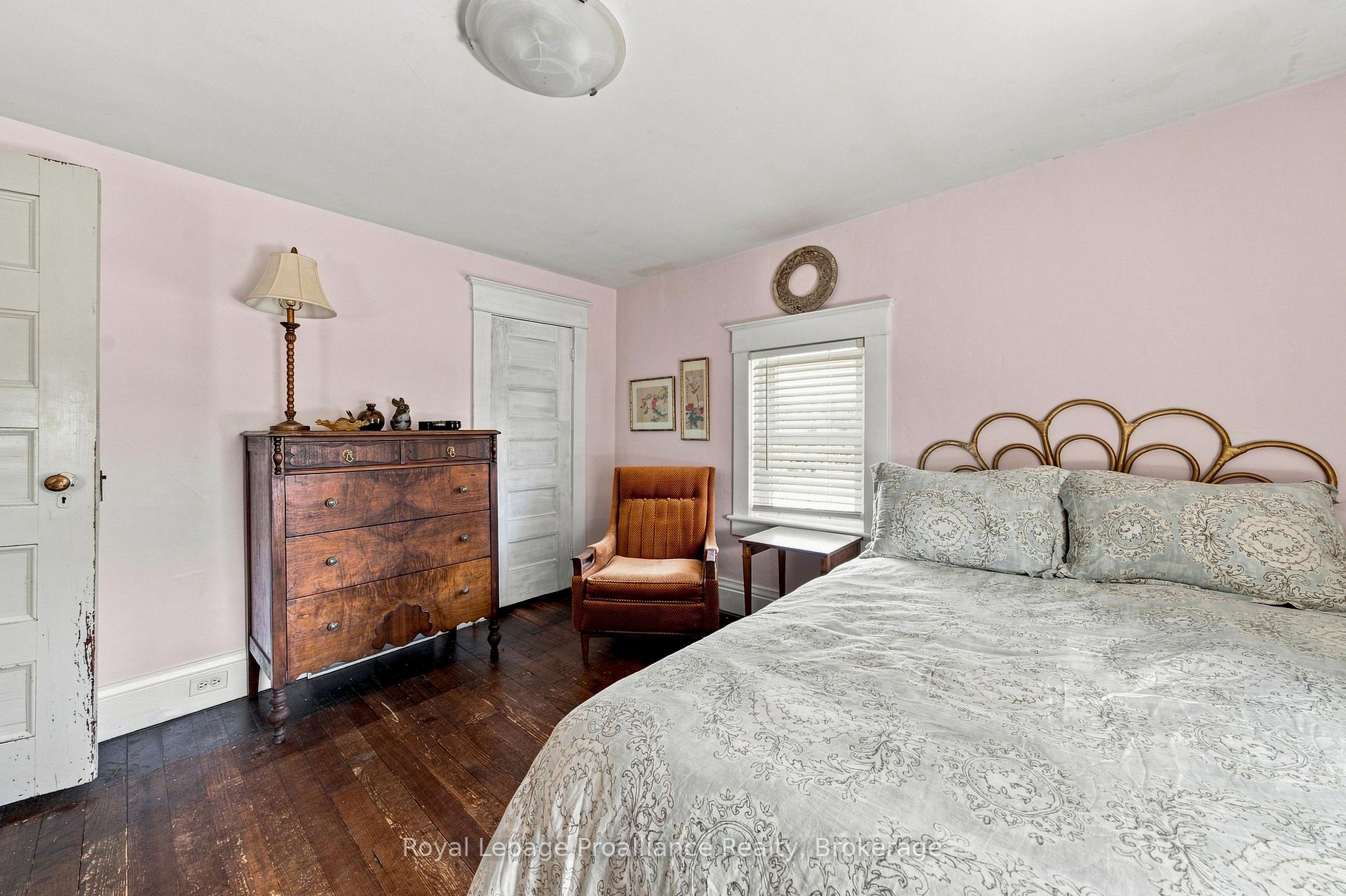 Photo 25 of 135 Mcgill Street, Quinte West, Trenton Ward — HOMEH