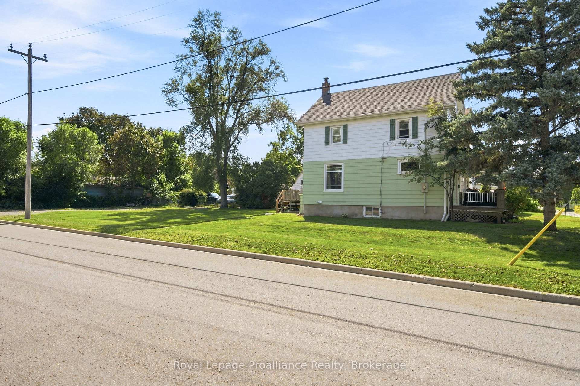 Photo 29 of 135 Mcgill Street, Quinte West, Trenton Ward — HOMEH