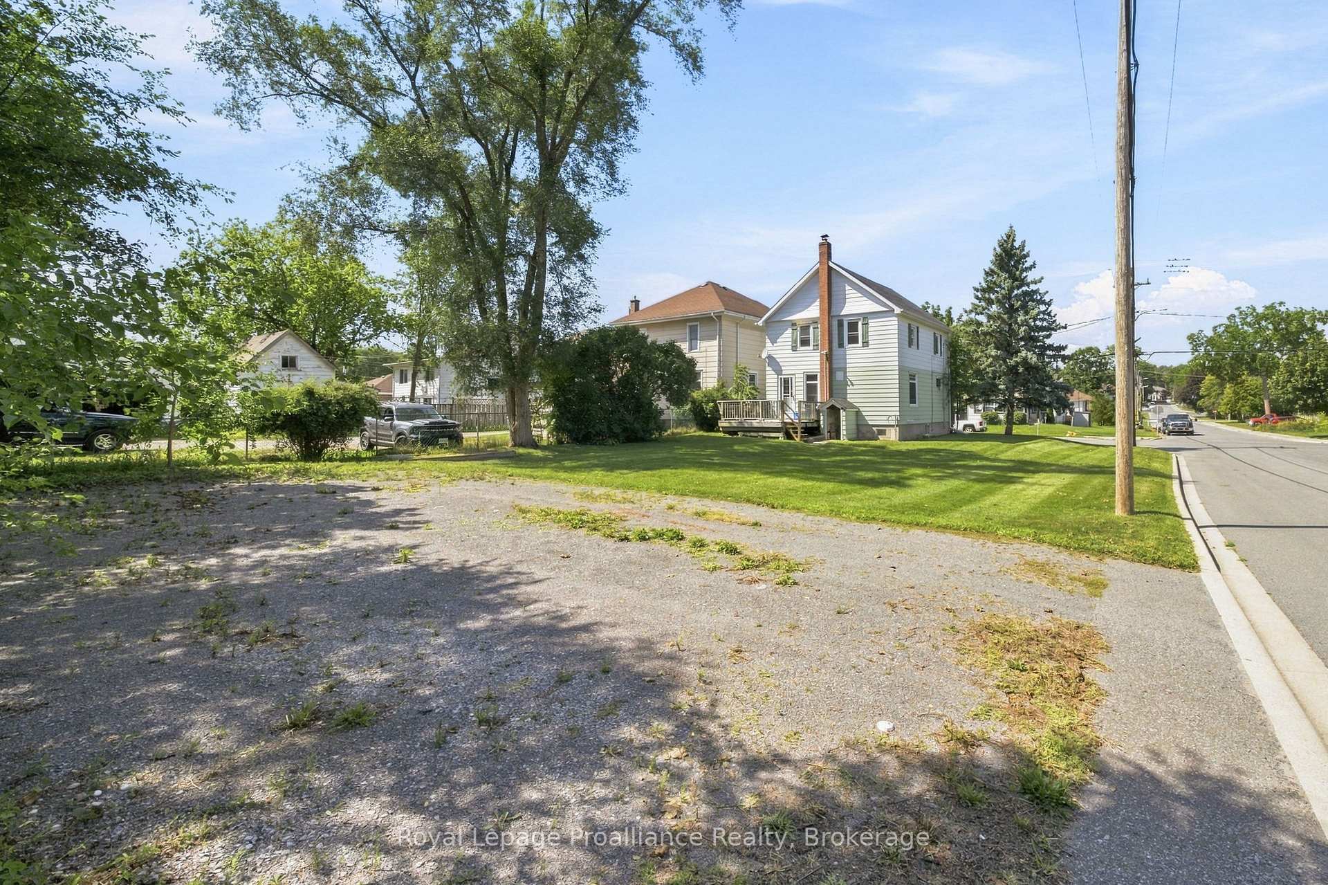 Photo 31 of 135 Mcgill Street, Quinte West, Trenton Ward — HOMEH